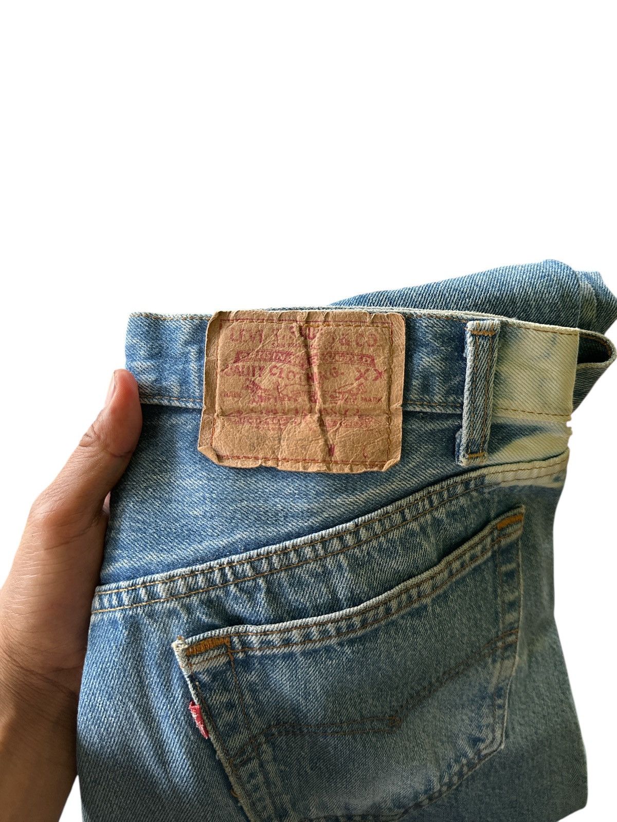 Levi's Distress Vintage Levis 80s Light Wash Black Button 33x44 Size US 33 - 16 Thumbnail