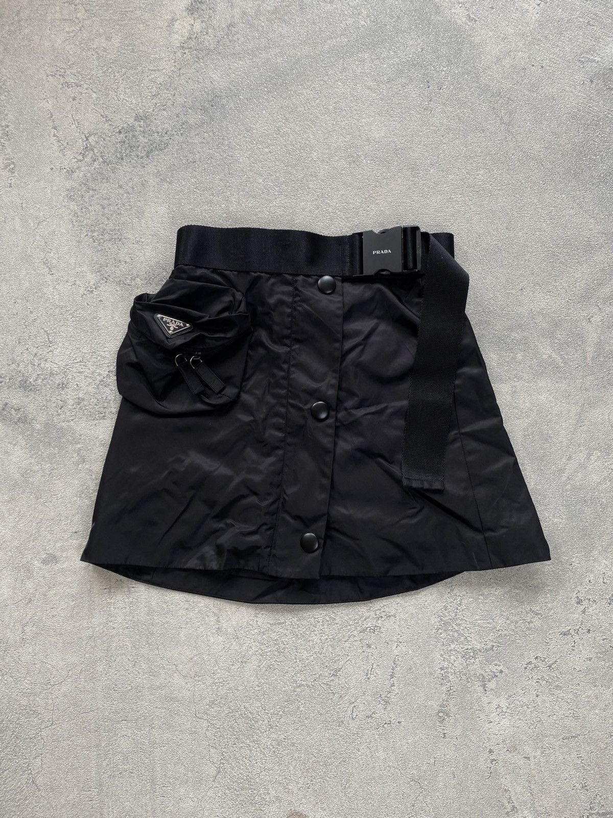 Prada Prada Black Nylon Mini Skirt Size 36" / US 14 / IT 50 - 1 Thumbnail