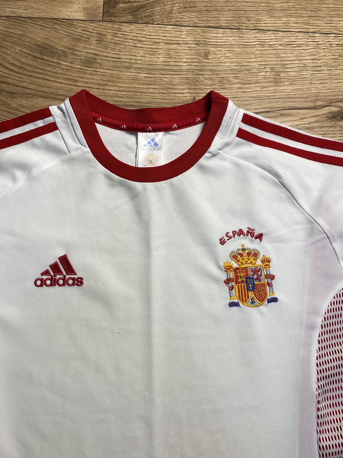 Adidas Vintage Adidas Spain Away Football Shirt 02-04 World Cup M Size US M / EU 48-50 / 2 - 3 Thumbnail
