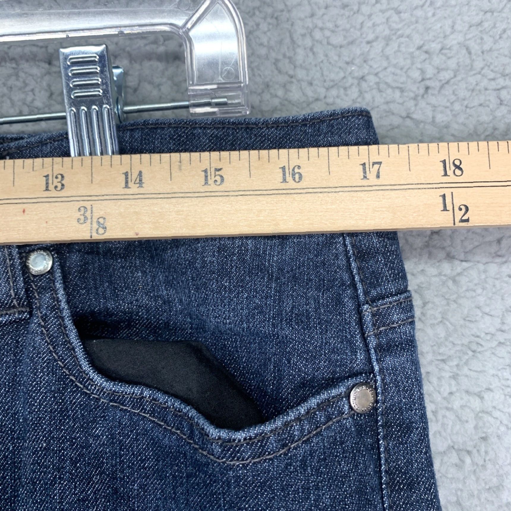 Area Covington Petite Womens Jeans 14P 36x26.5 Blue Straight Leg 5-Pocket Belt Loops Rear Flap Pockets Regular Fit Denim Size 36" / US 14 / IT 50 - 4 Thumbnail
