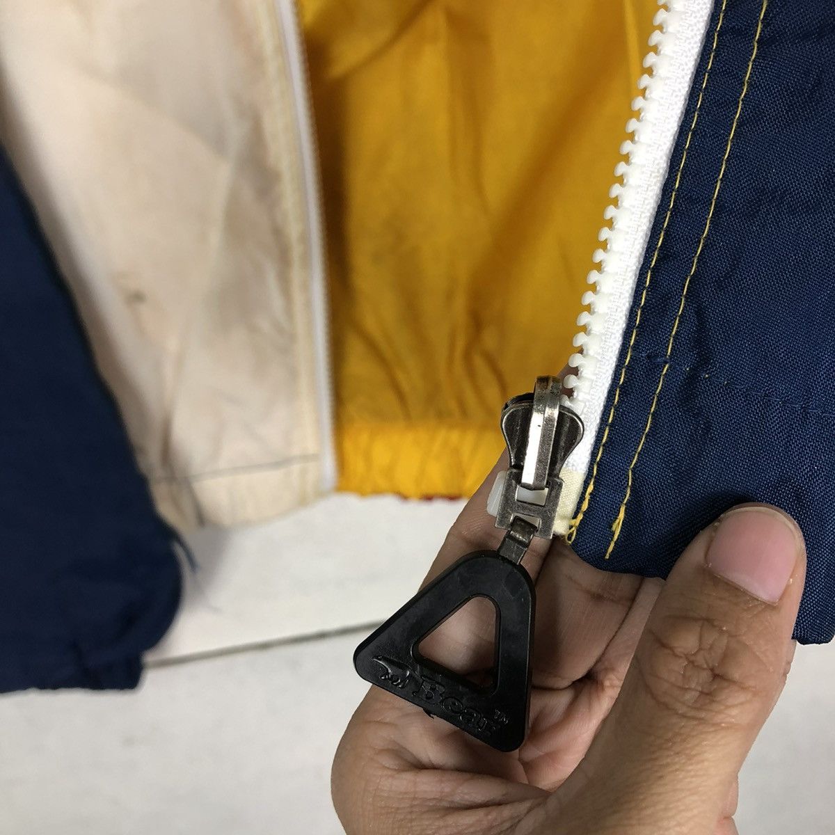 Japanese Brand 🔥VTG COLOUR BLOCK BOMBER JACKET BEAR BIG LOGO REVERSIBLE Size US XL / EU 56 / 4 - 21 Thumbnail