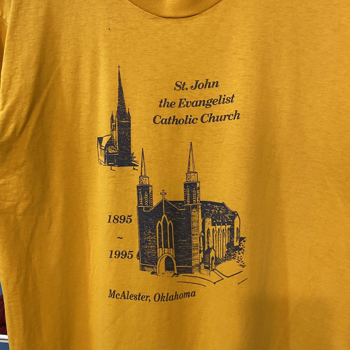 Fruit Of The Loom 1895 ~ 1995 'St.John The Evangelist' Catholic Church T-Shirt Size US L / EU 52-54 / 3 - 5 Thumbnail