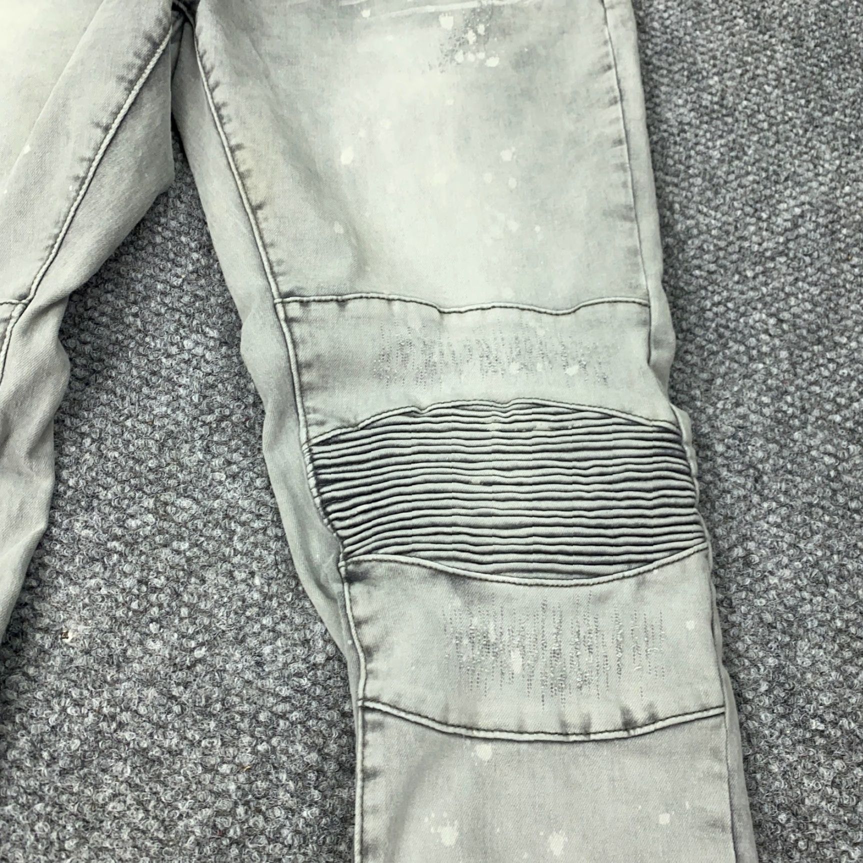 Vintage Switch Jeans Mens 38x34 Gray Distressed Slim Taper Fit Paint Splatter Denim 5-Pocket Switch Mens Jeans Slim Gray Size US 39 - 6 Thumbnail