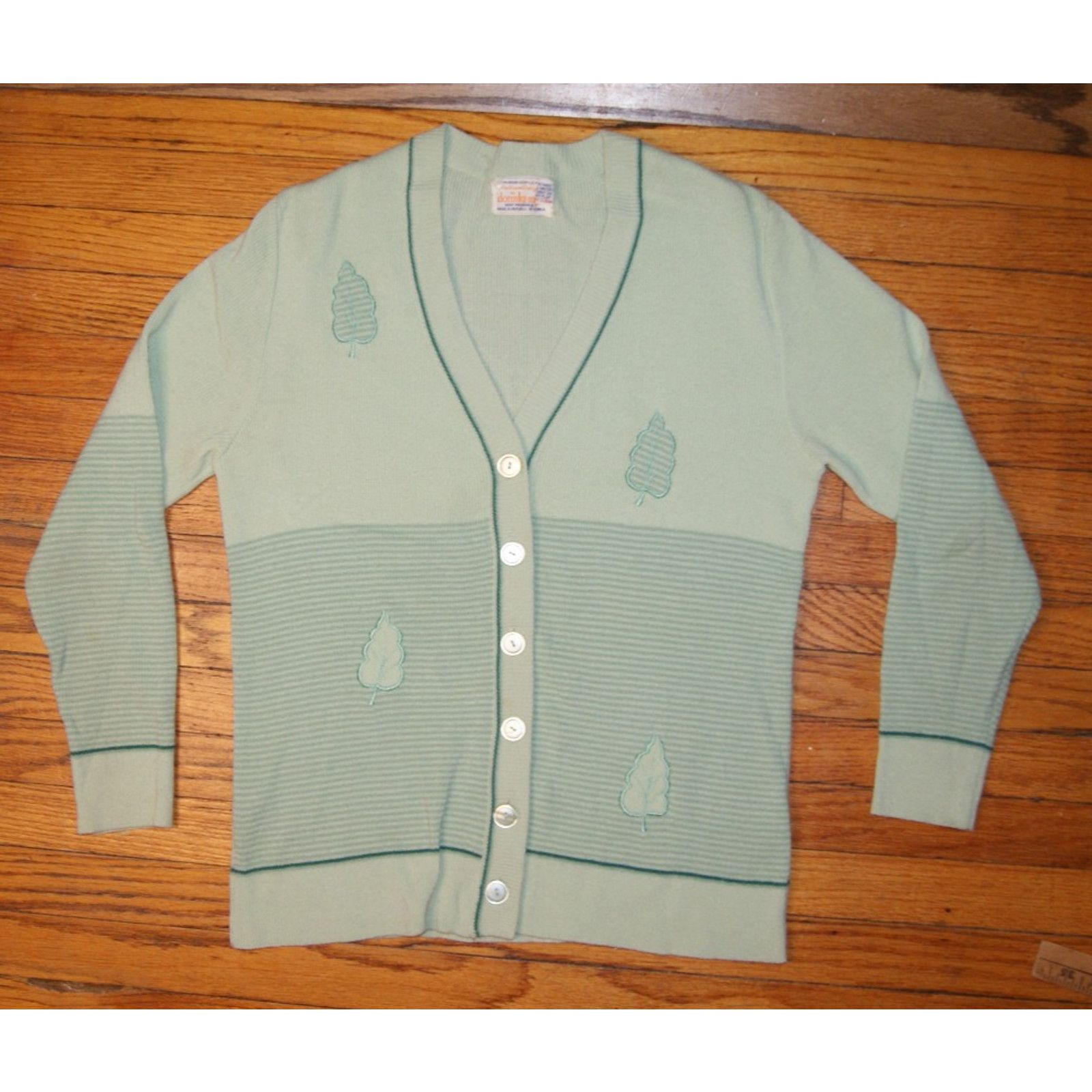 Vintage Vintage 70s Green Womens L Cardigan Sweater Embroider Leaves Size L / US 10 / IT 46 - 1 Thumbnail