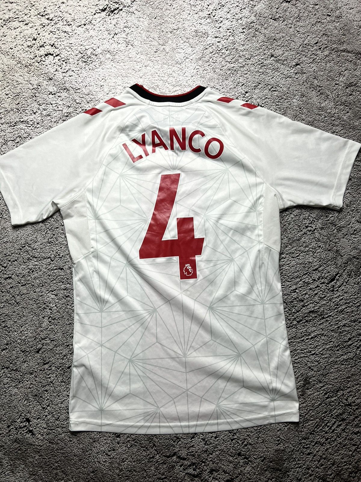 Hummel 2022-2023 Lyanco Vojnovic Southampton hummel jersey Size US S / EU 44-46 / 1 - 1 Thumbnail