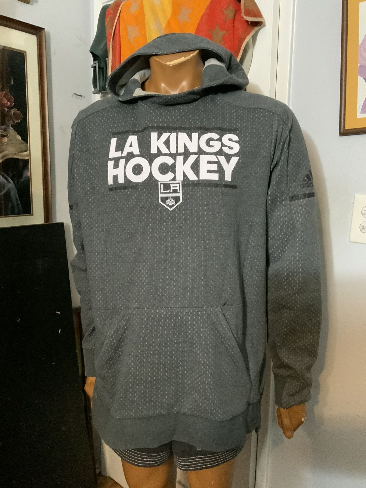 Adidas $100 Adidas NHL Los Angeles Kings Hockey 2018 Squad Hoodie Size US XL / EU 56 / 4 - 9 Thumbnail