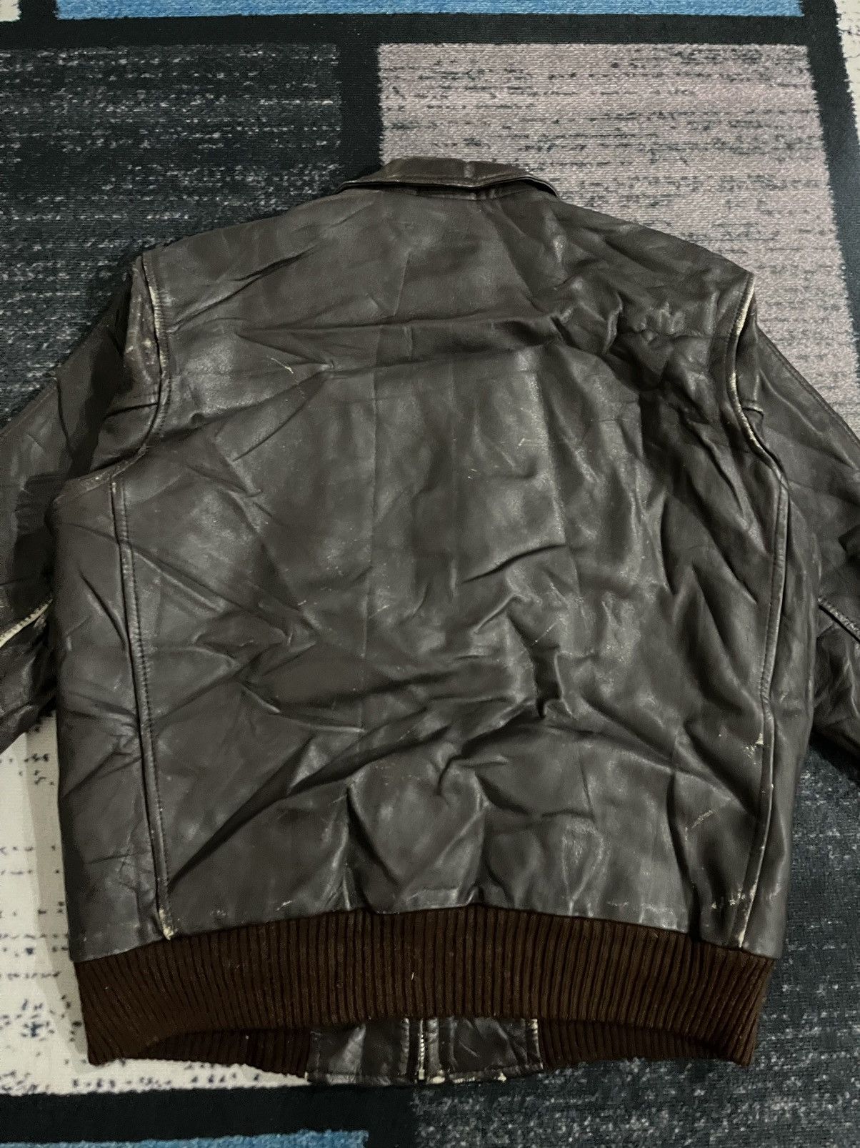 Vintage Vintage Yac Cow Leather Bomber Jacket Size US L / EU 52-54 / 3 - 17 Thumbnail