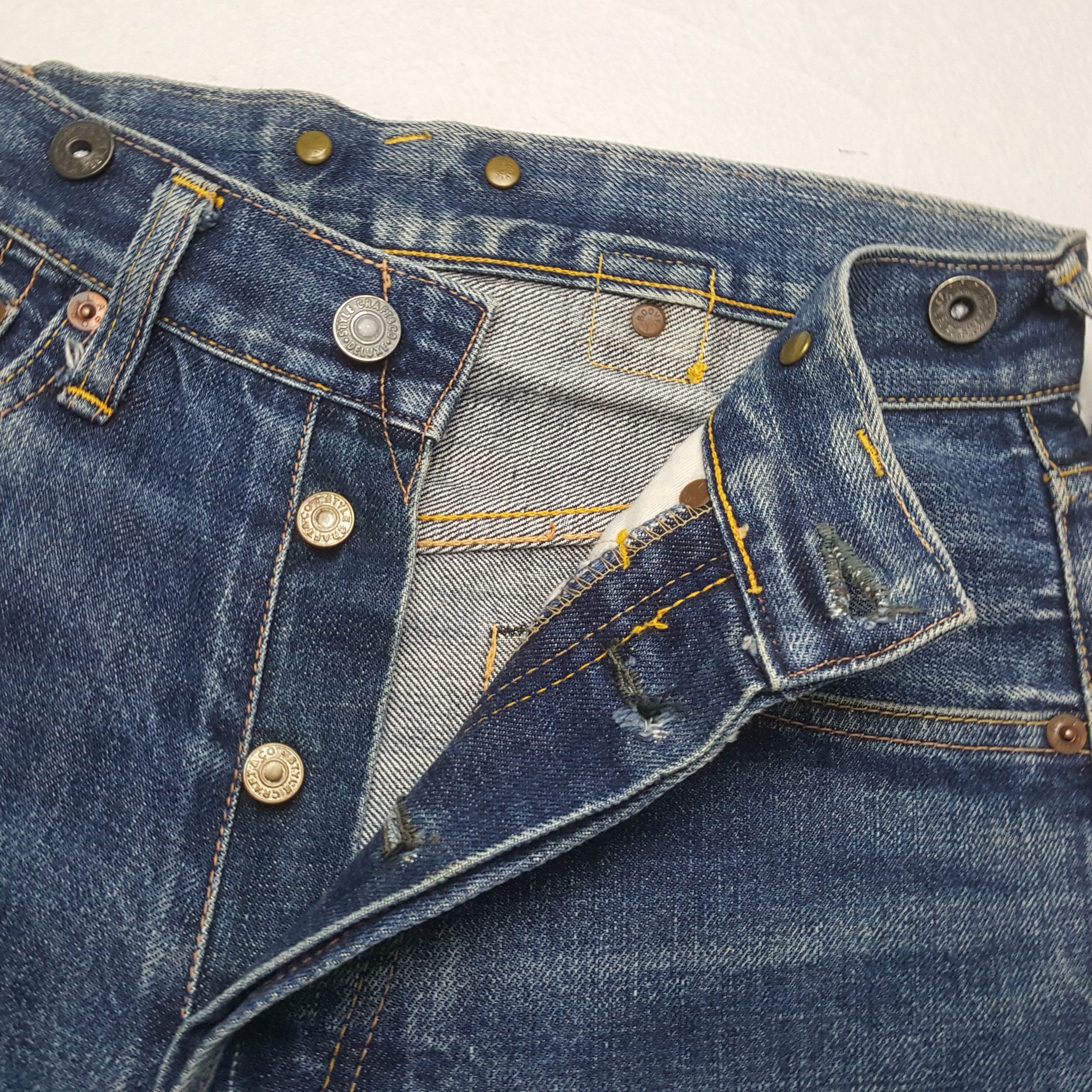 Evisu EVIS Japanese Brand Custom Daicock Short Jeans dp1 Size US 26 / EU 42 - 10 Thumbnail