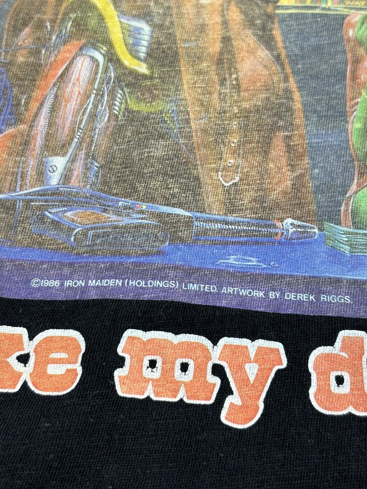 Iron Maiden × Metallica × Pink Floyd RARE 1986 IRON MAIDEN Derek Riggs USA Stranger In A Strange Land Rock T-Shirt M Size US M / EU 48-50 / 2 - 10 Thumbnail