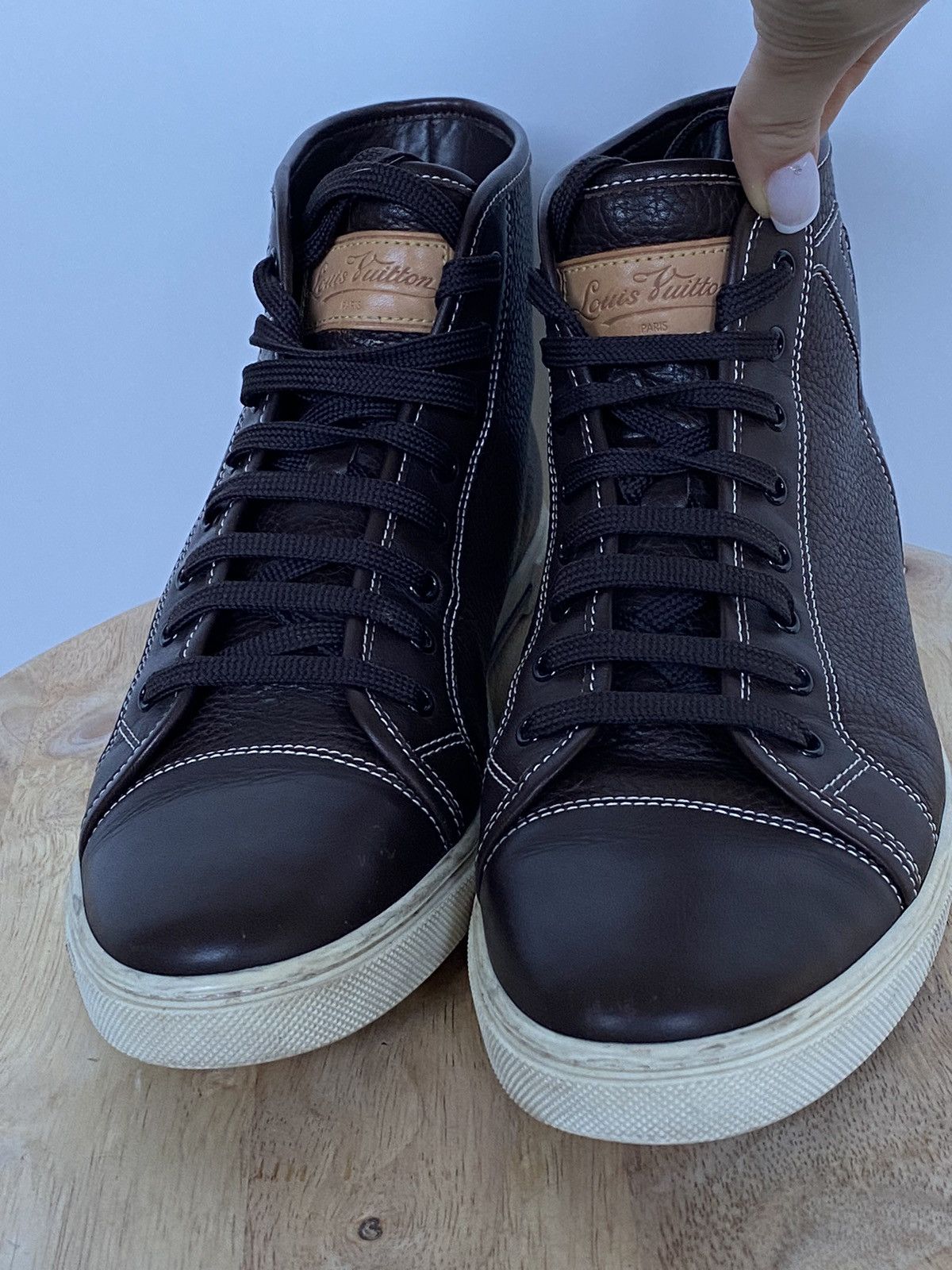 Louis Vuitton Louis Vuitton High Top Leather Brown Sneakers LV Logo Size US 7.5 / IT 37.5 - 4 Thumbnail
