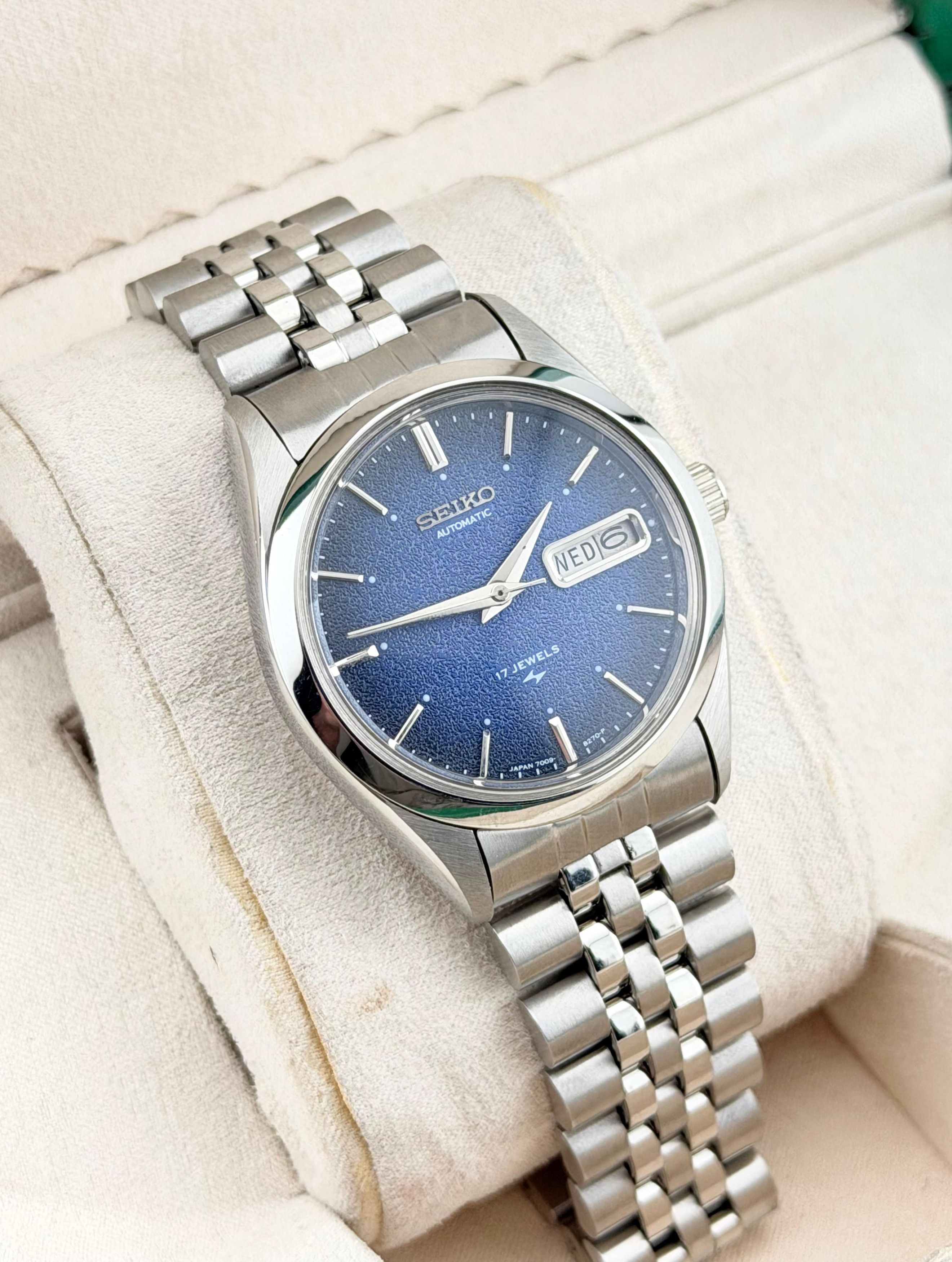 Seiko Vintage Men's Wrist Automatic Watch Size 36 - 3 Thumbnail