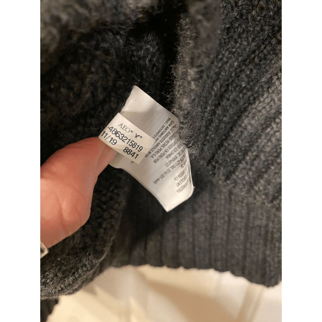 American Eagle Outfitters American Eagle NWT Tri-Color Gray, Cream, and Black Sweater, Size XS / US 0-2 / IT 36-38 - 4 Thumbnail