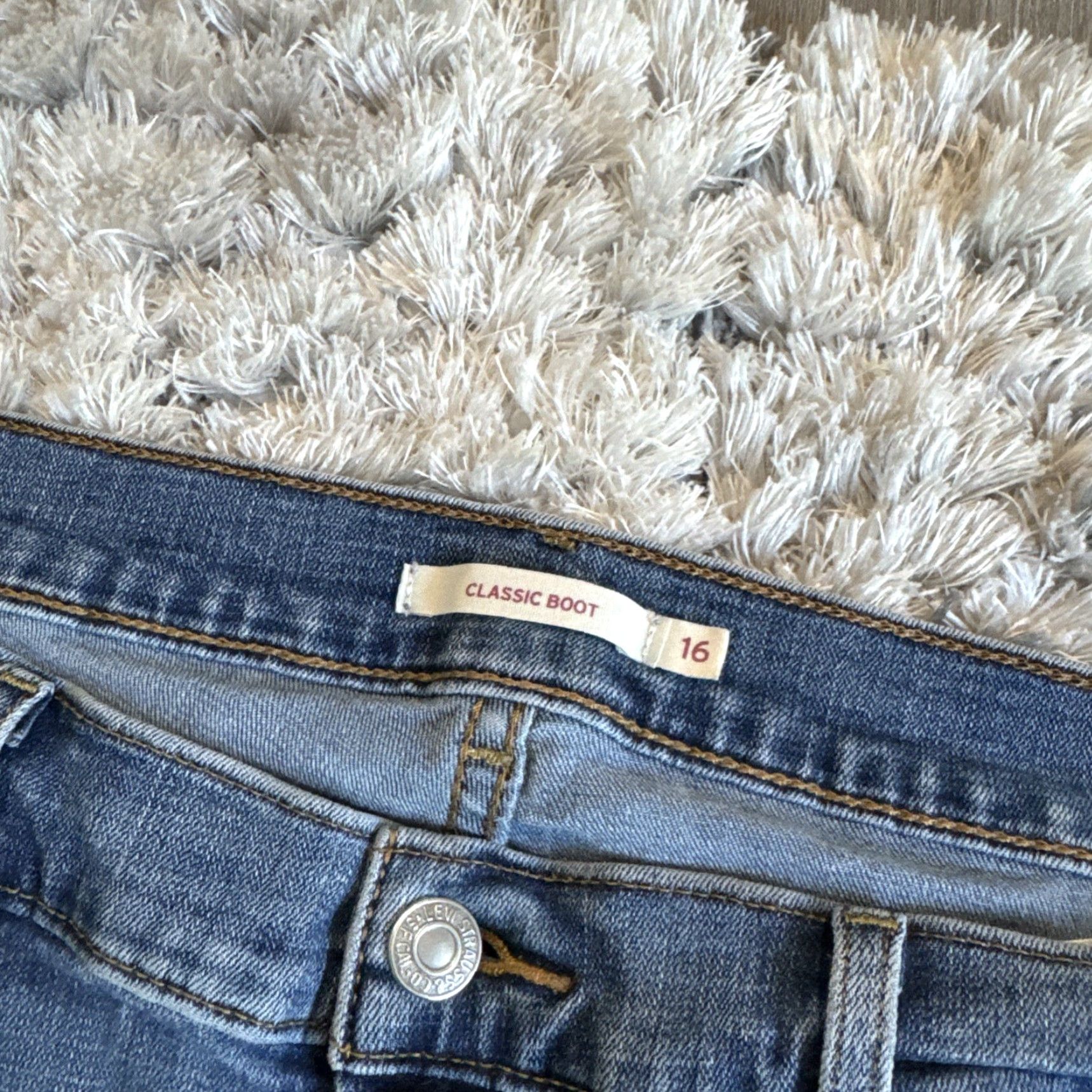 Levi's VINTAGE Levi's Jeans Bootcut Womens 16M 33x32 Blue Denim Retro 00’s Y2K Classic Regular Size 16 Womens Size 38" / US 16 / IT 52 - 6 Thumbnail