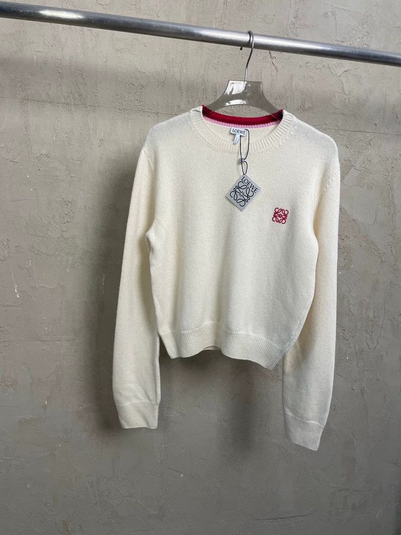 Loewe loewe Beige embroidered small logo wool round-neck sweater Size US S / EU 44-46 / 1 - 1 Thumbnail