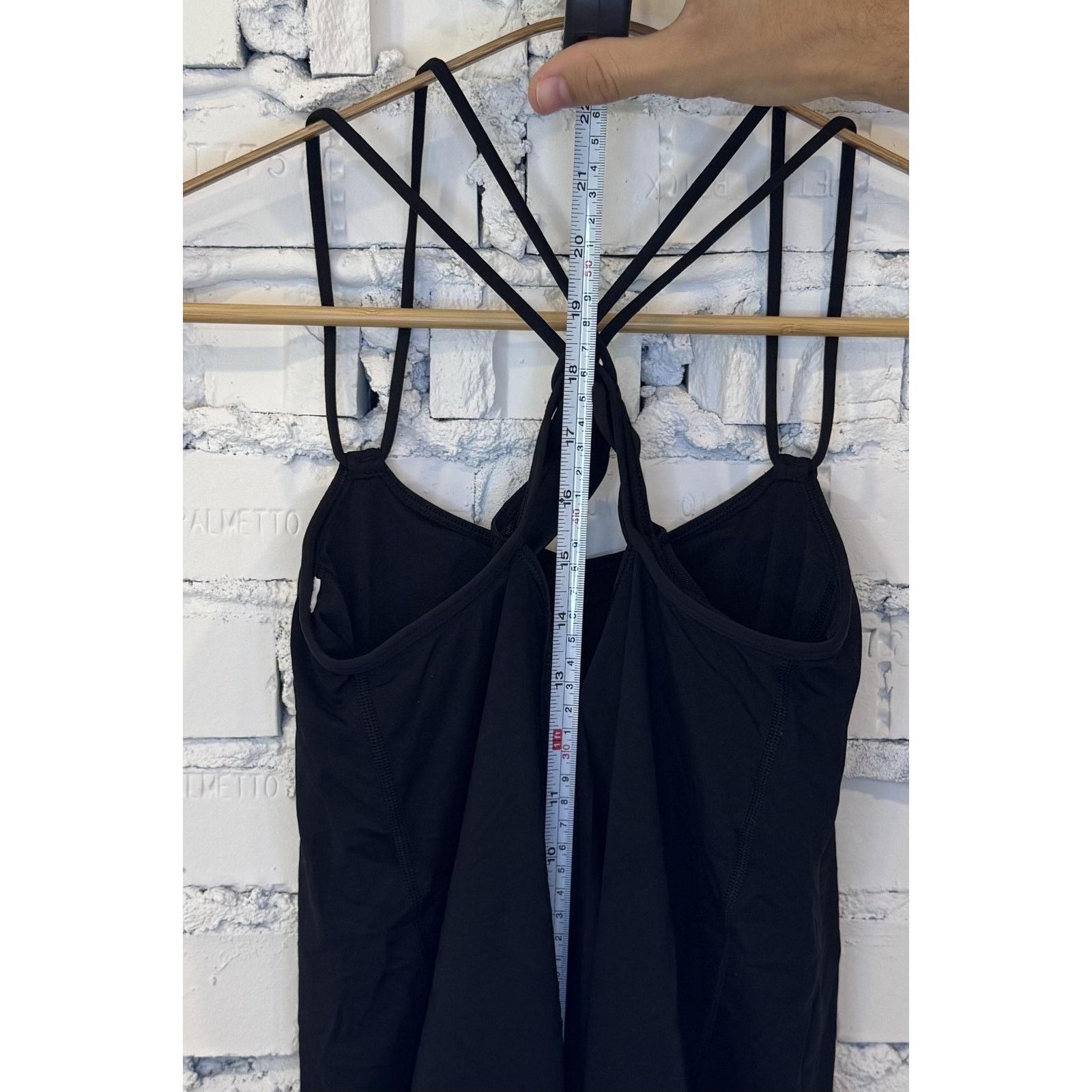 Lululemon Lululemon Womens S Black Strappy Back Tank Built In Bra Size S / US 4 / IT 40 - 3 Thumbnail