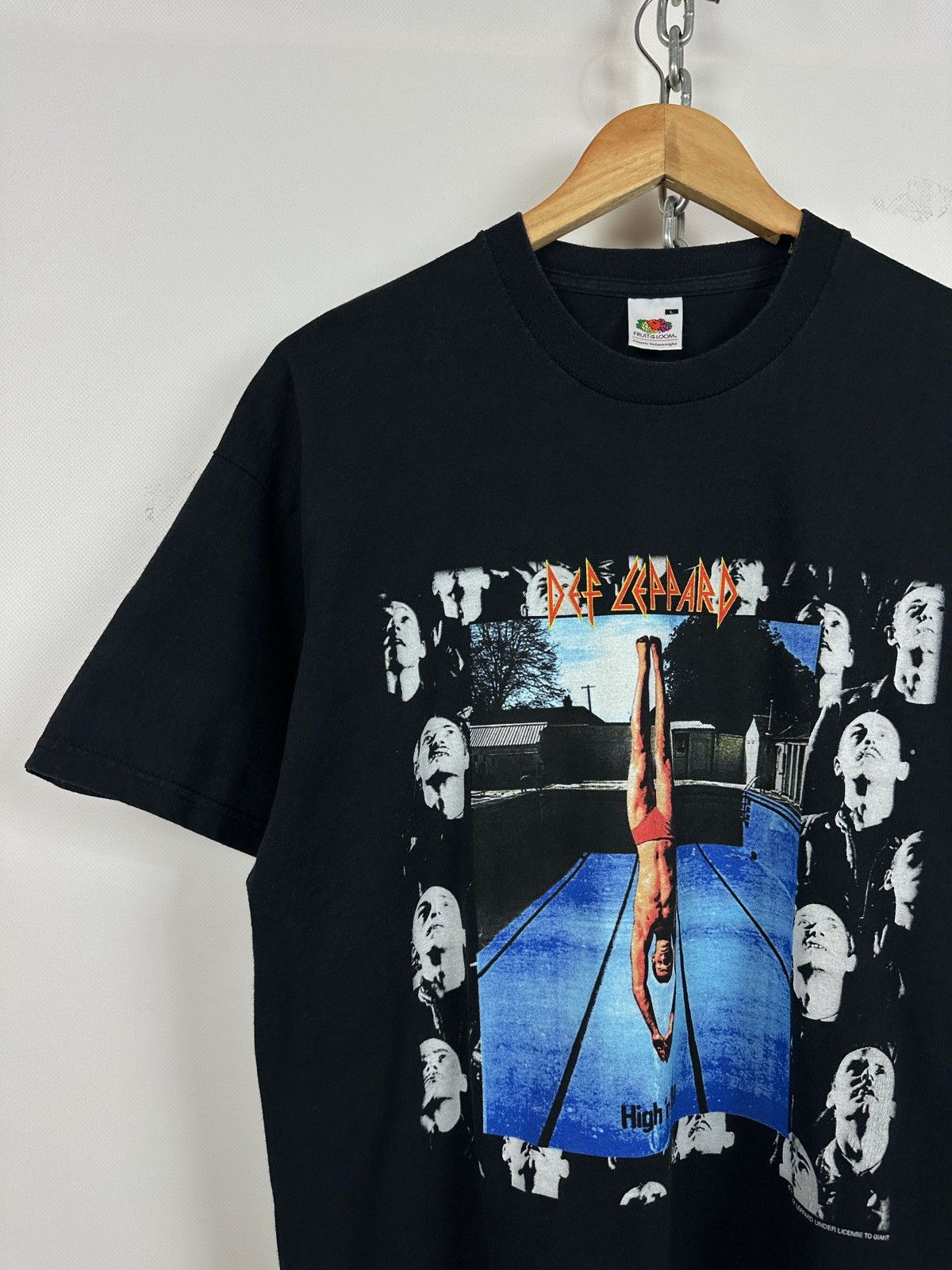 Band Tees 2002 Vintage Def Leppard High ’n’ Dry Band T-Shirt Size US L / EU 52-54 / 3 - 3 Thumbnail