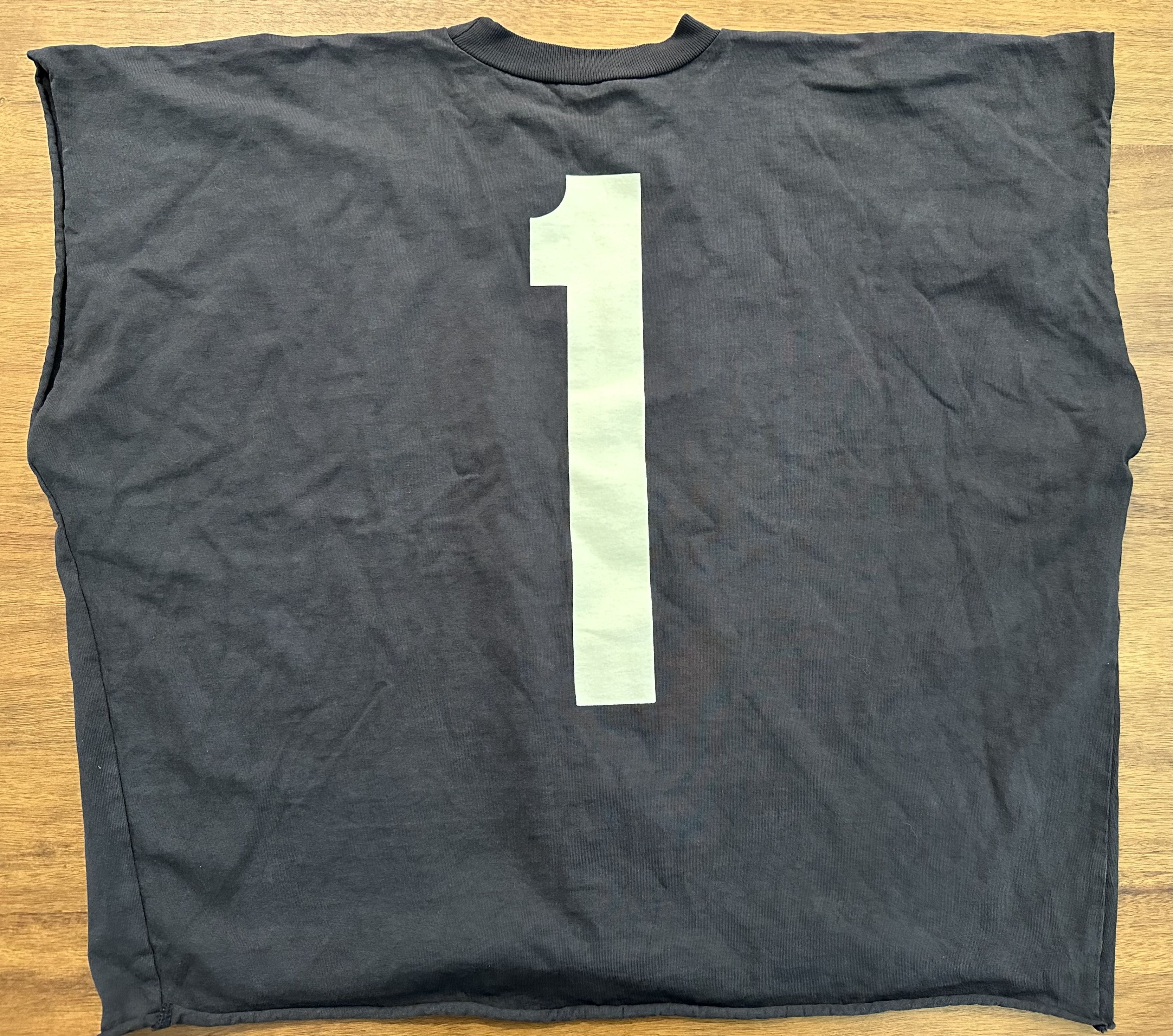 Yeezy Yeezy One Box Tee Size US S / EU 44-46 / 1 - 1 Thumbnail