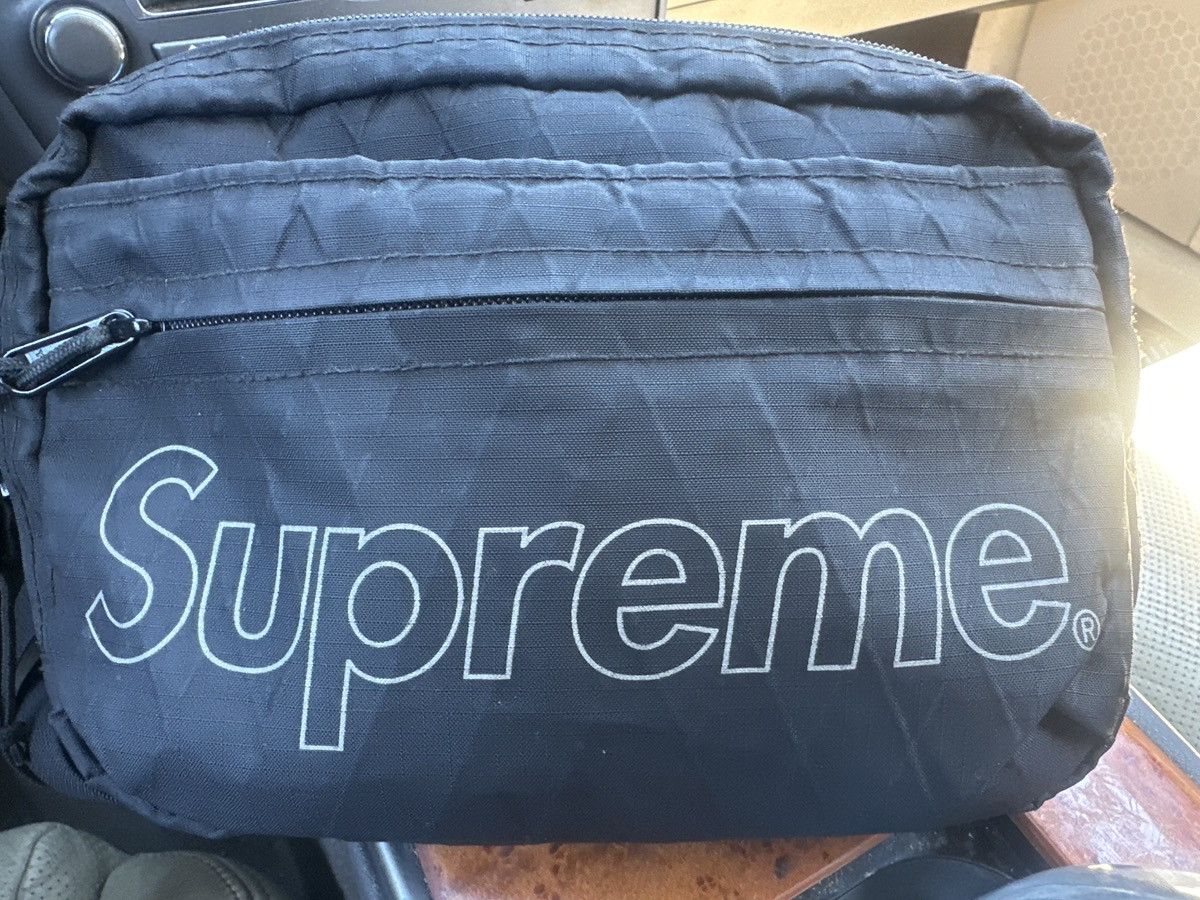 Supreme Supreme Fanny Pack Size ONE SIZE - 1 Thumbnail