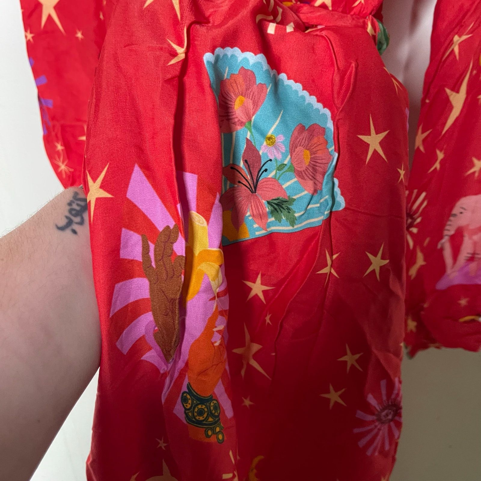 Farm Rio Farm Rio Lotus Star Front Twisted Midi Red Dress sz S Size S / US 4 / IT 40 - 9 Thumbnail