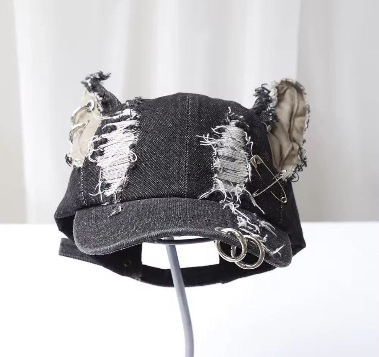Japanese Brand Rabbit Ears Metal Ring Ripped Denim Baseball Cap Size ONE SIZE - 1 Thumbnail