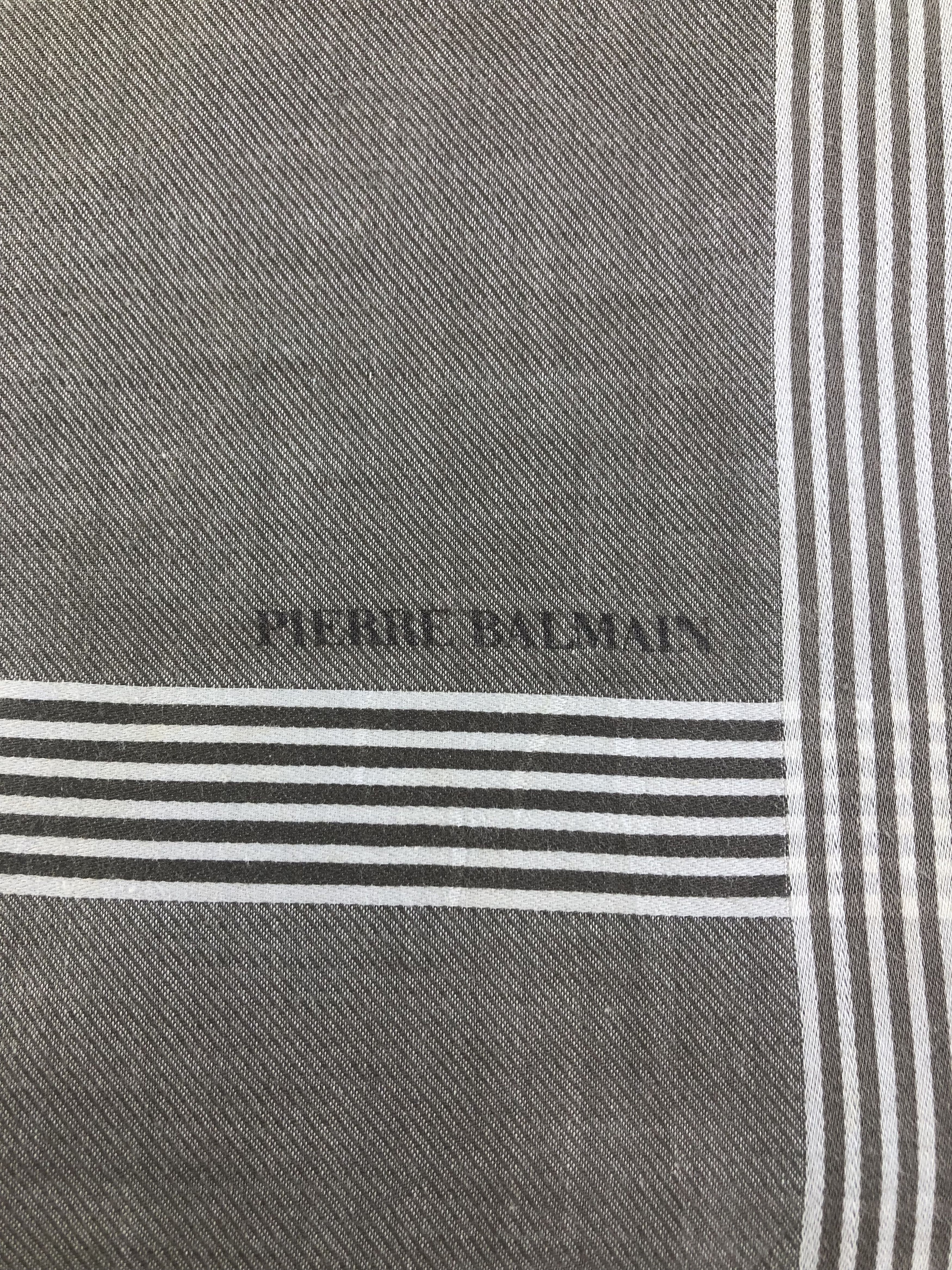 Pierre Balmain Pierre Balmain Handkerchief / Bandana / Neckerchief C472 Size ONE SIZE - 5 Thumbnail