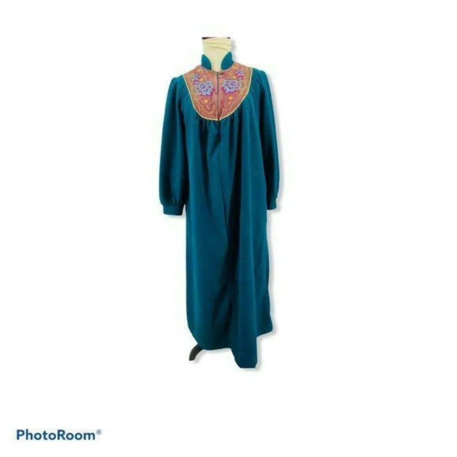Vintage Vintage House Coat Zip Front Velour Robe Long Quilted Satin Size ONE SIZE - 1 Thumbnail