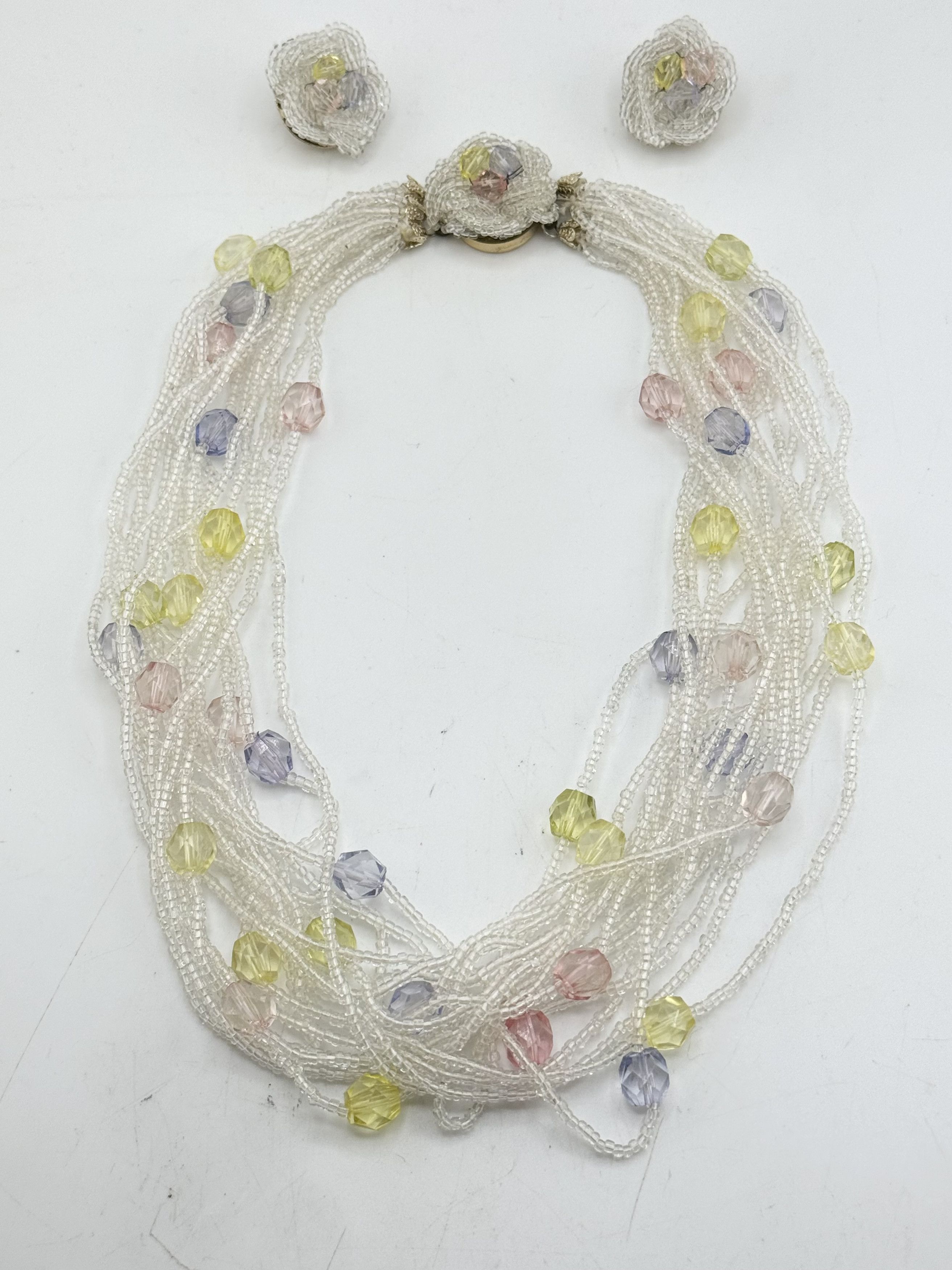 Vintage Vintage Japan beaded necklace and earrings set Size ONE SIZE - 2 Thumbnail