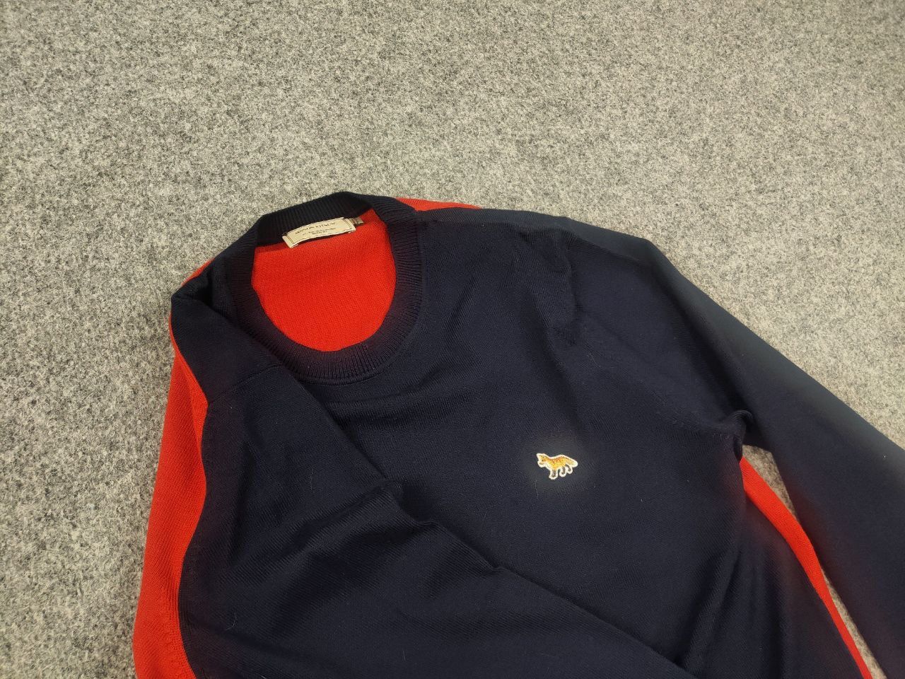 Maison Kitsune Maison Kitsuné Design Pullover Merino wool color sweater Size US L / EU 52-54 / 3 - 8 Thumbnail