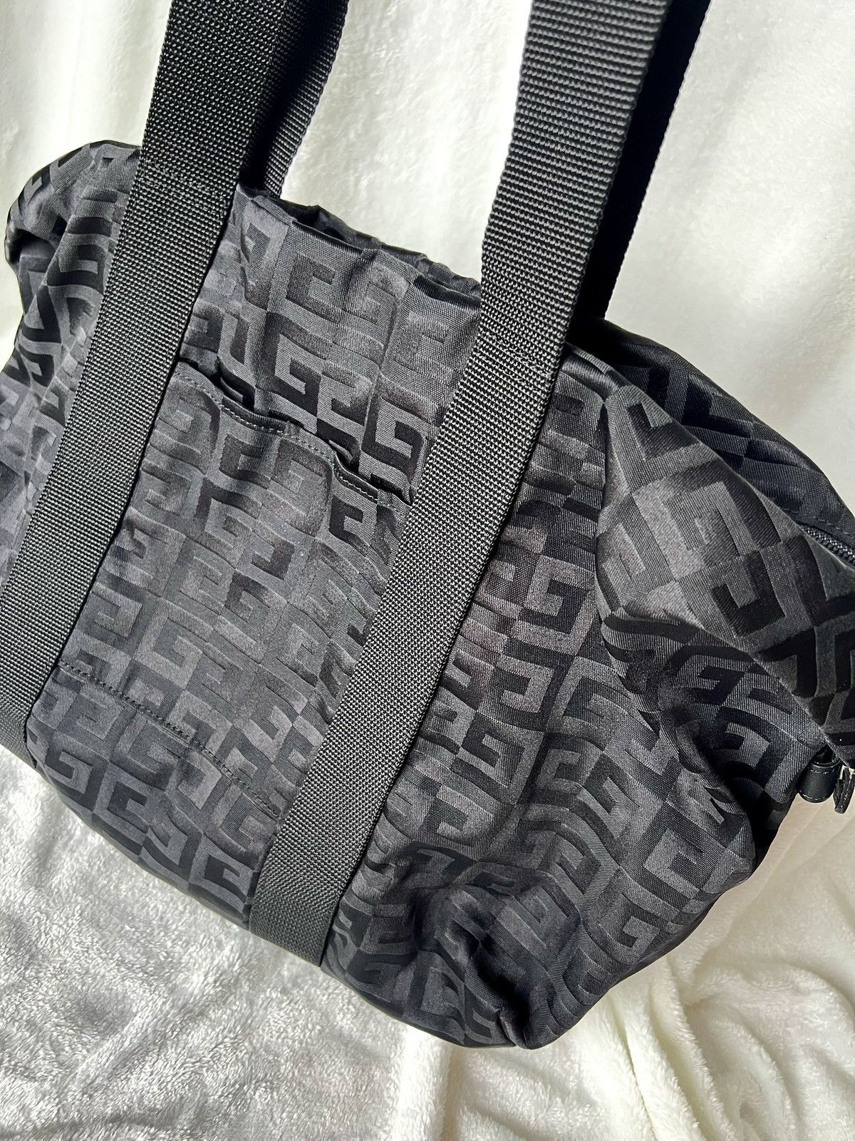 Givenchy Givenchy Monogram Nylon Tote Bag Size ONE SIZE - 16 Thumbnail