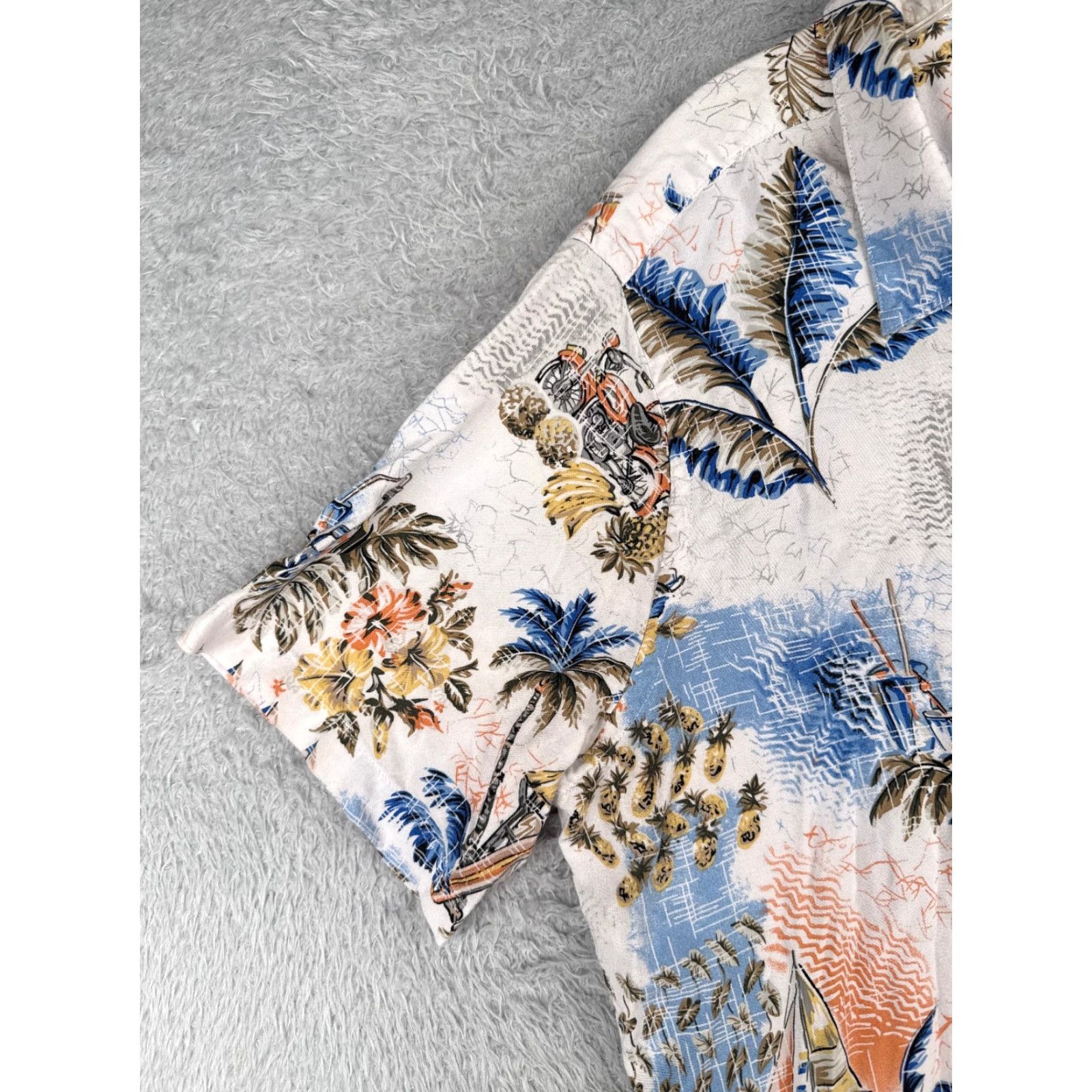 Vintage Campia Shirt Adult 2XL White Sailboat Classic Cars 100% Rayon Hawaiian Campia Moda Men Button-Up Short Sleeve Floral Casual Shirt Size US XXL / EU 58 / 5 - 3 Thumbnail