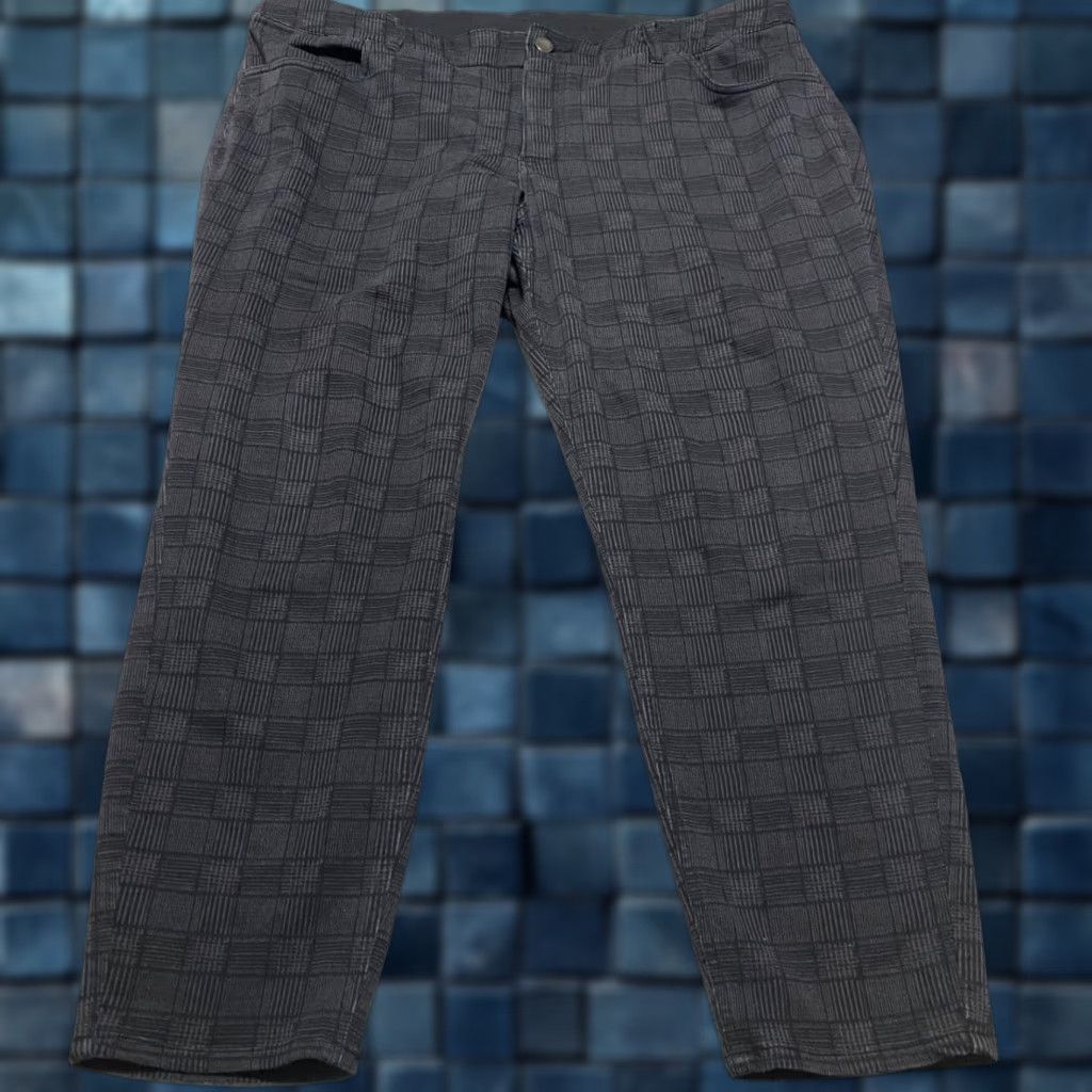 Vintage Evri Women's Plus Pants Gray Plaid Ankle 18W Waist 42 in Stretch Cotton Blend Nylon Polyester Spandex Casual Business Women Regular Skinny Size 40" / US 18 - 1 Thumbnail