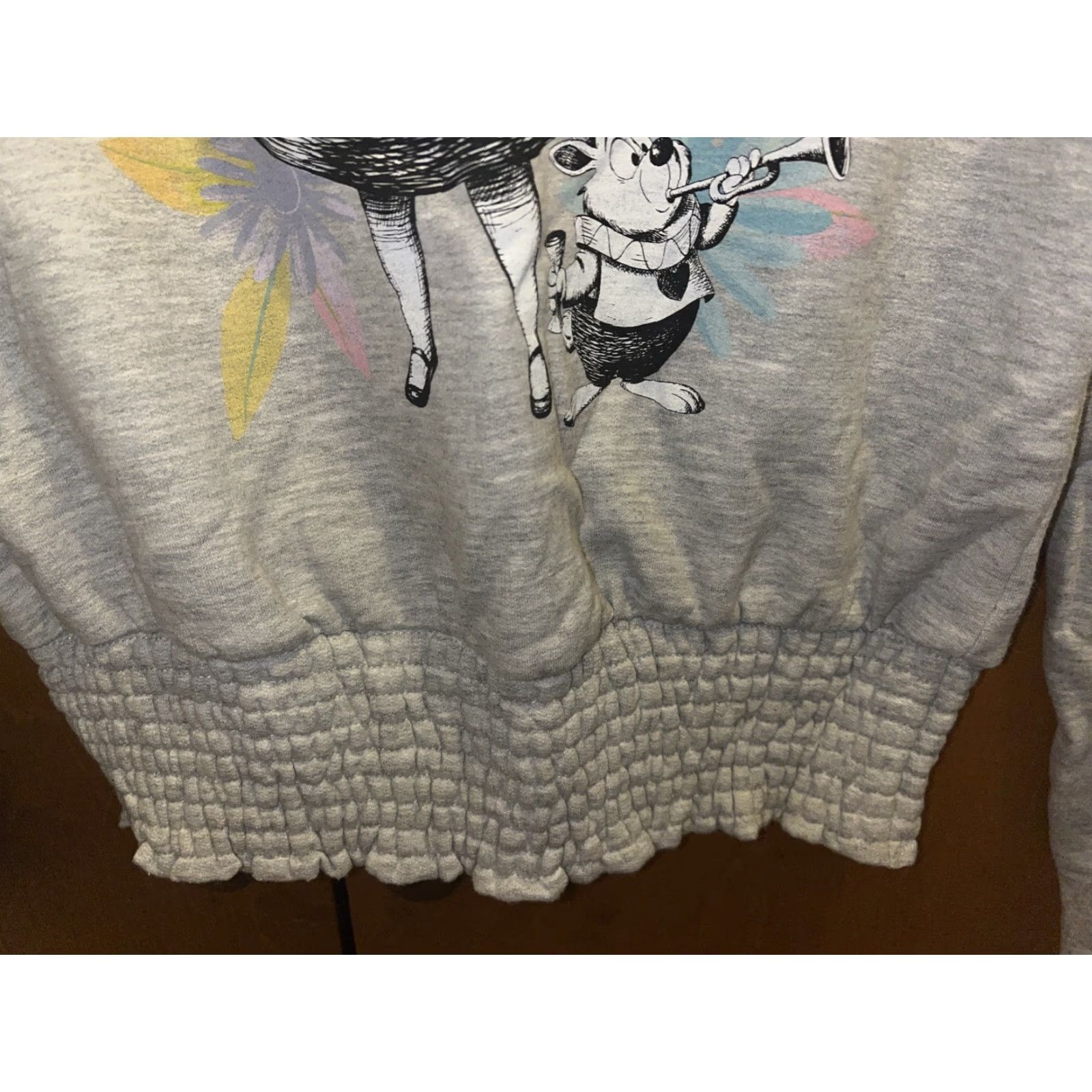 Disney Disney Alice in Wonderland Gray Sweatshirt Women Small Pullover Cotton Blend Graphic Print Size S / US 4 / IT 40 - 4 Thumbnail