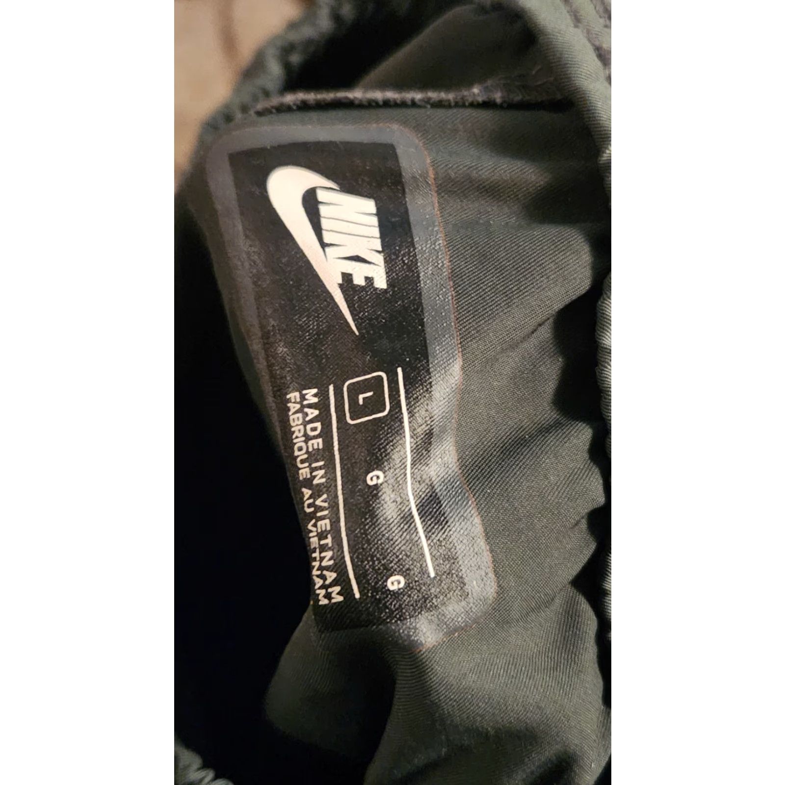 Nike Nike Tech Pack Sportswear Green Cargo Pants Mens L Regular Tapered Jogger Elastic Waist 29 in Inseam Size US 33 - 3 Thumbnail