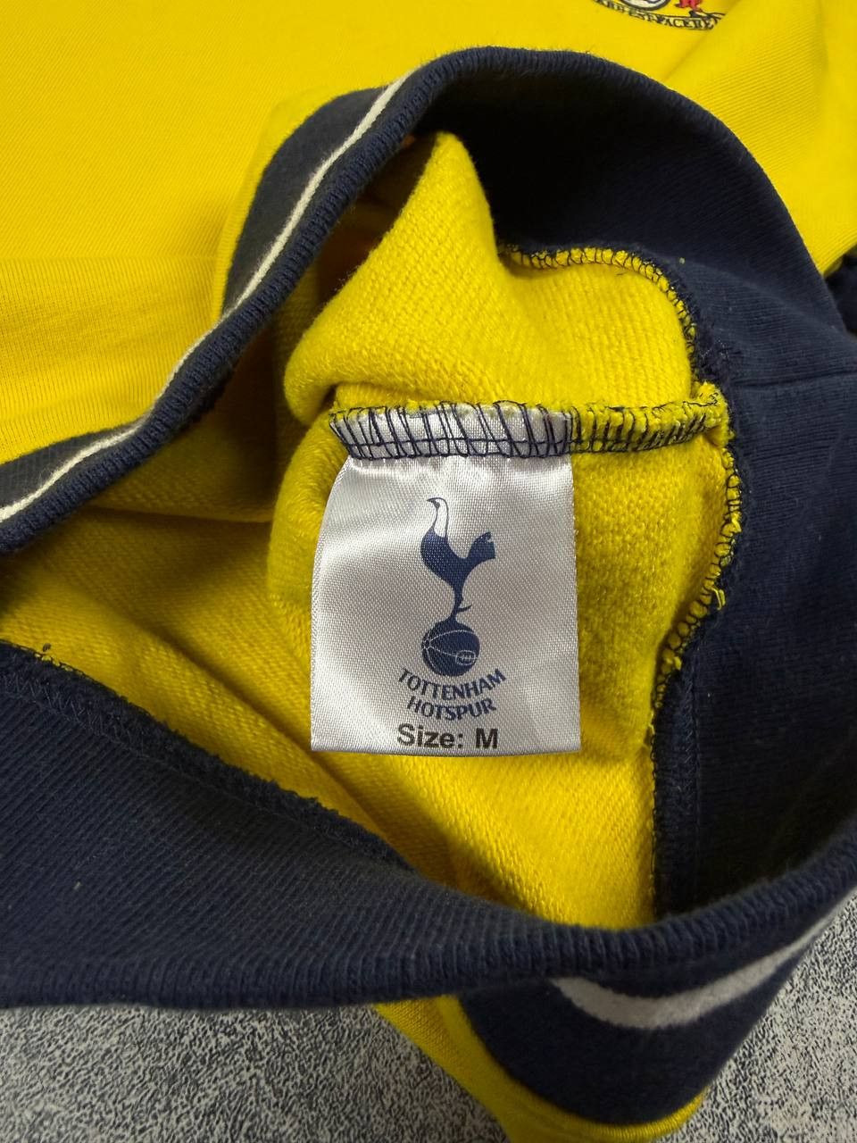 Other Vintage Spurs Tottenham soccer sweatshirt logo rare size M Size US M / EU 48-50 / 2 - 5 Thumbnail