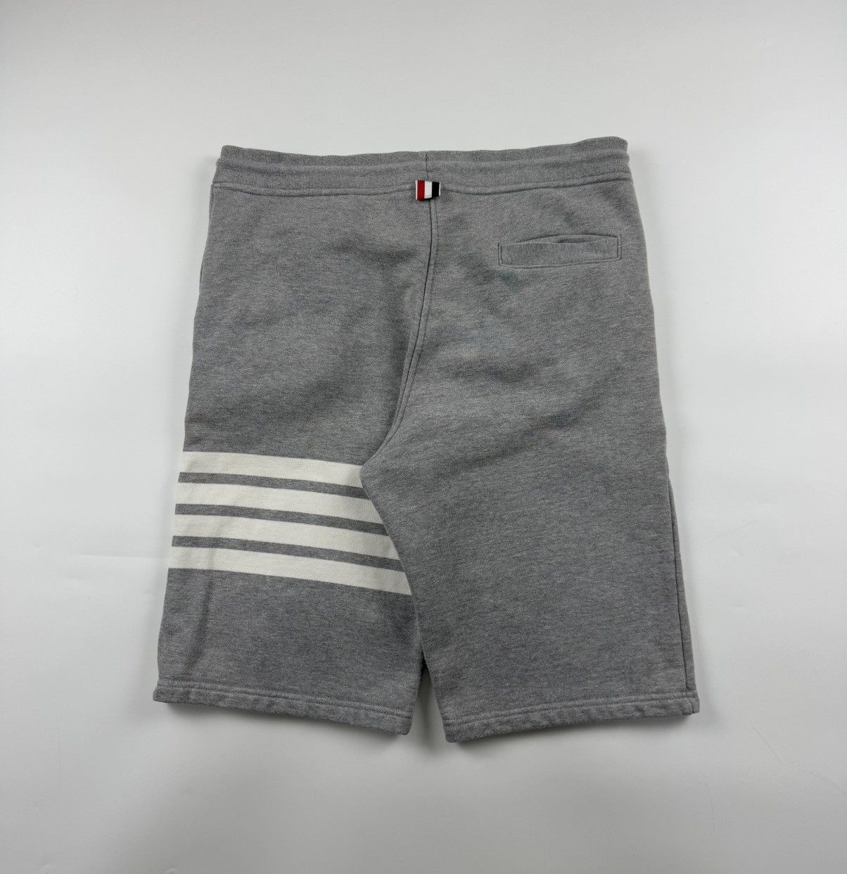 Thom Browne Thom Browne Classic Loopback 4-Bar Sweatshorts Size US 32 / EU 48 - 4 Thumbnail