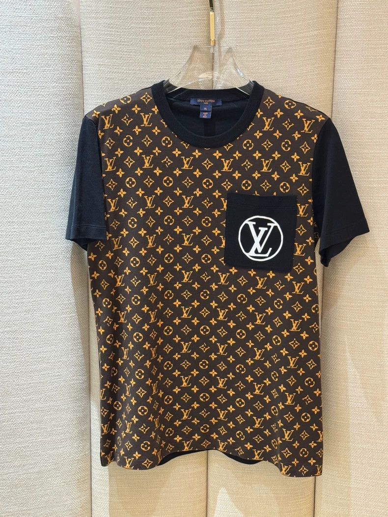 Louis Vuitton Louis Vuitton Monogram Logo Short Sleeve Shirt -dmc Size US XL / EU 56 / 4 - 1 Thumbnail