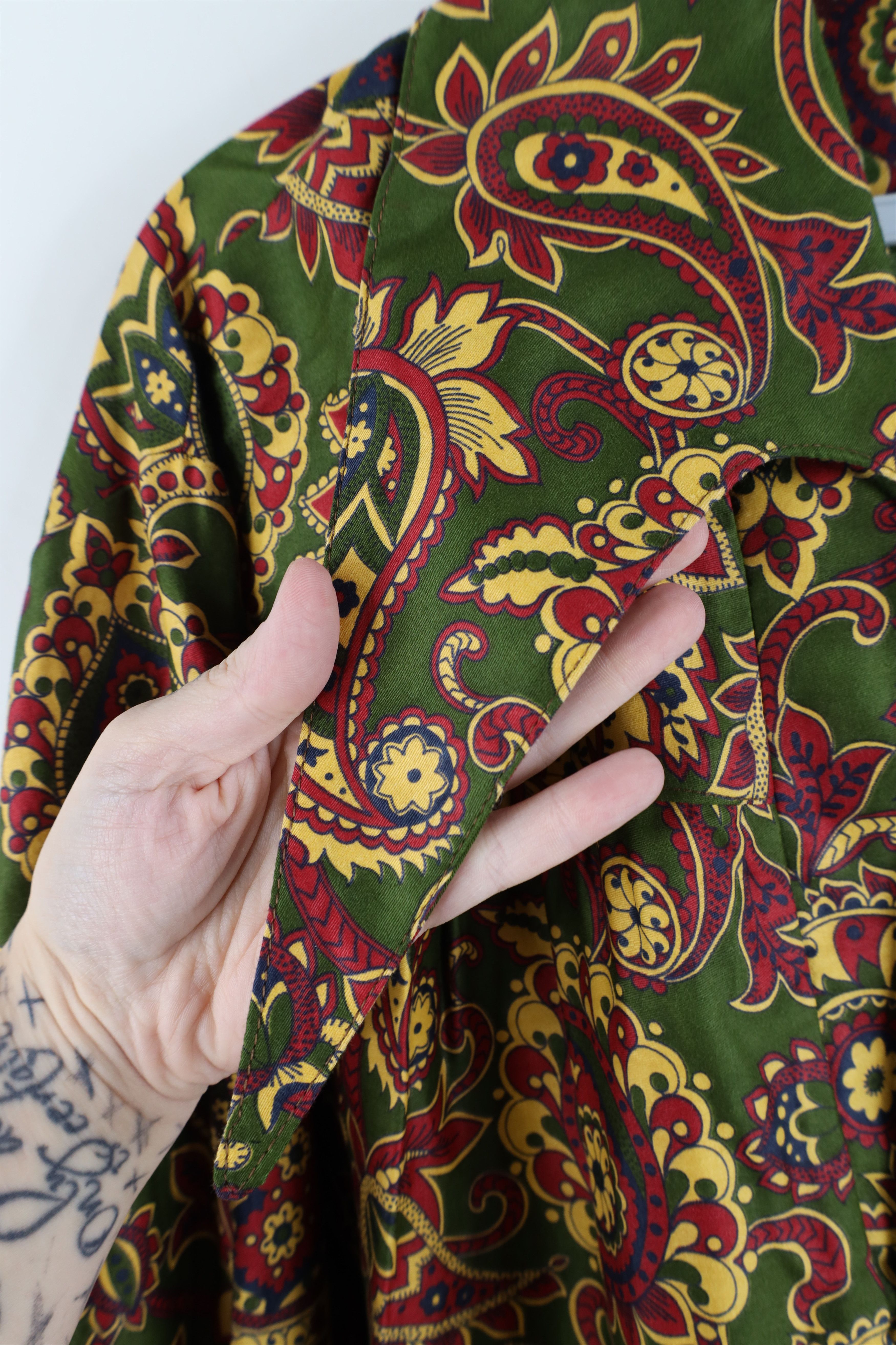 Vintage Vintage 40s Streetwear Paisley Dagger Collar Polo Shirt USA Size US XL / EU 56 / 4 - 5 Thumbnail