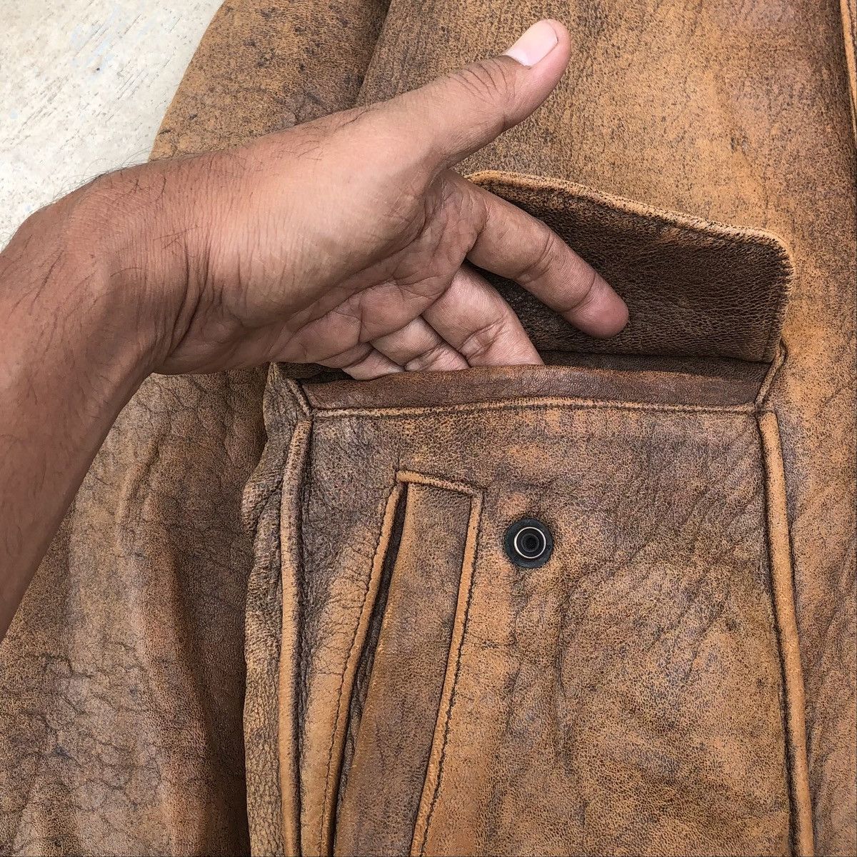 Vintage Vintage Reno Styled In France Leather Bomber Jacket Size US M / EU 48-50 / 2 - 7 Thumbnail