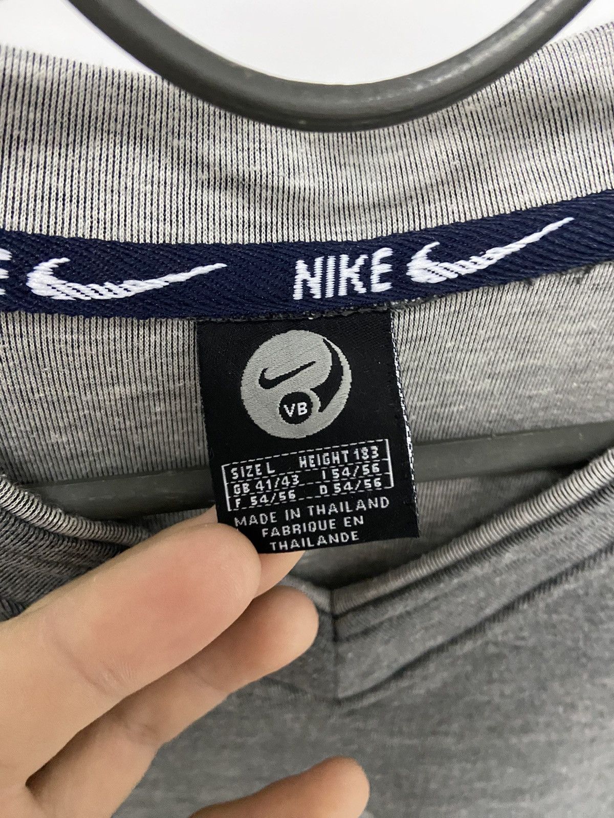 Nike × Vintage Nike Sweatshirt V8 Vintage Sportswear Size US L / EU 52-54 / 3 - 5 Thumbnail
