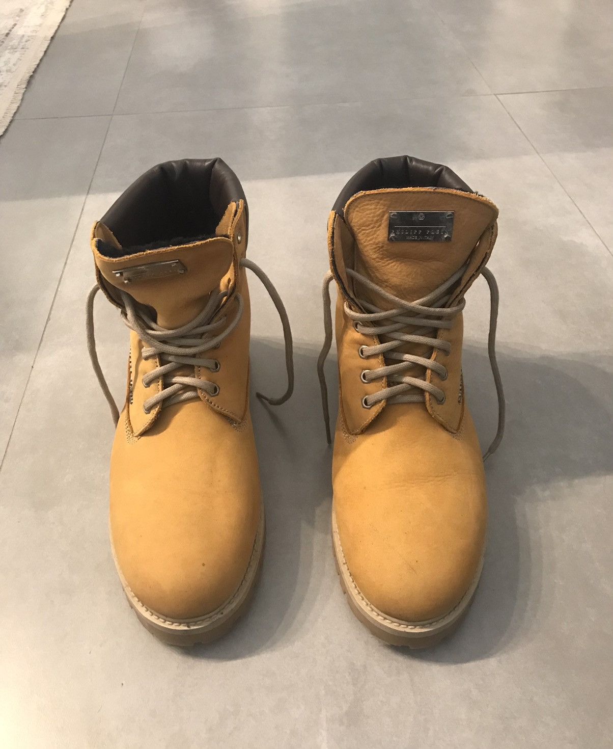 Philipp Plein Philipp Plein beige shearling boots Size US 10 / EU 43 - 1 Thumbnail