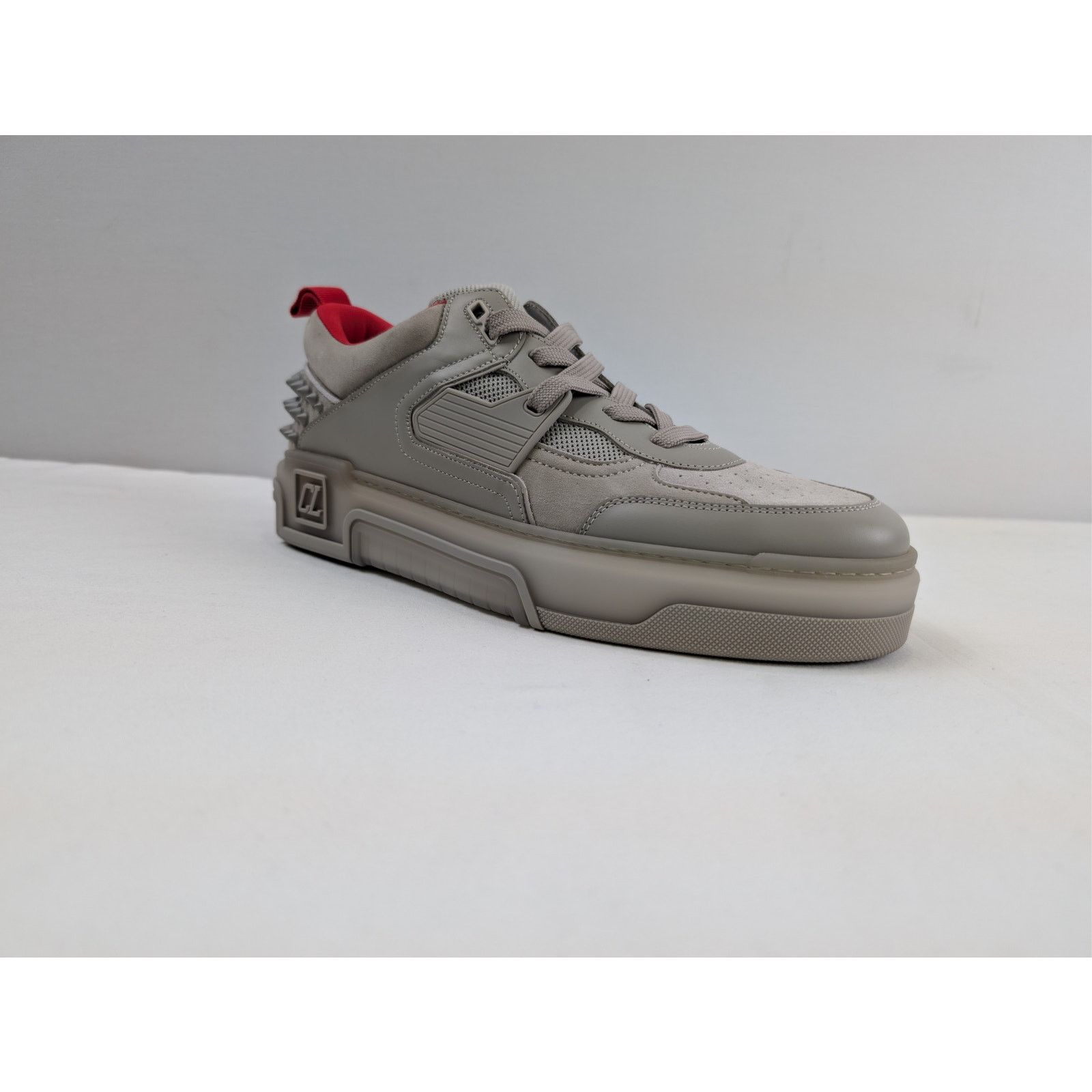 Christian Louboutin o1rshd1 Astroloubi Flat Shoe Sneakers in Grey 44 Size US 11 / EU 44 - 2 Thumbnail