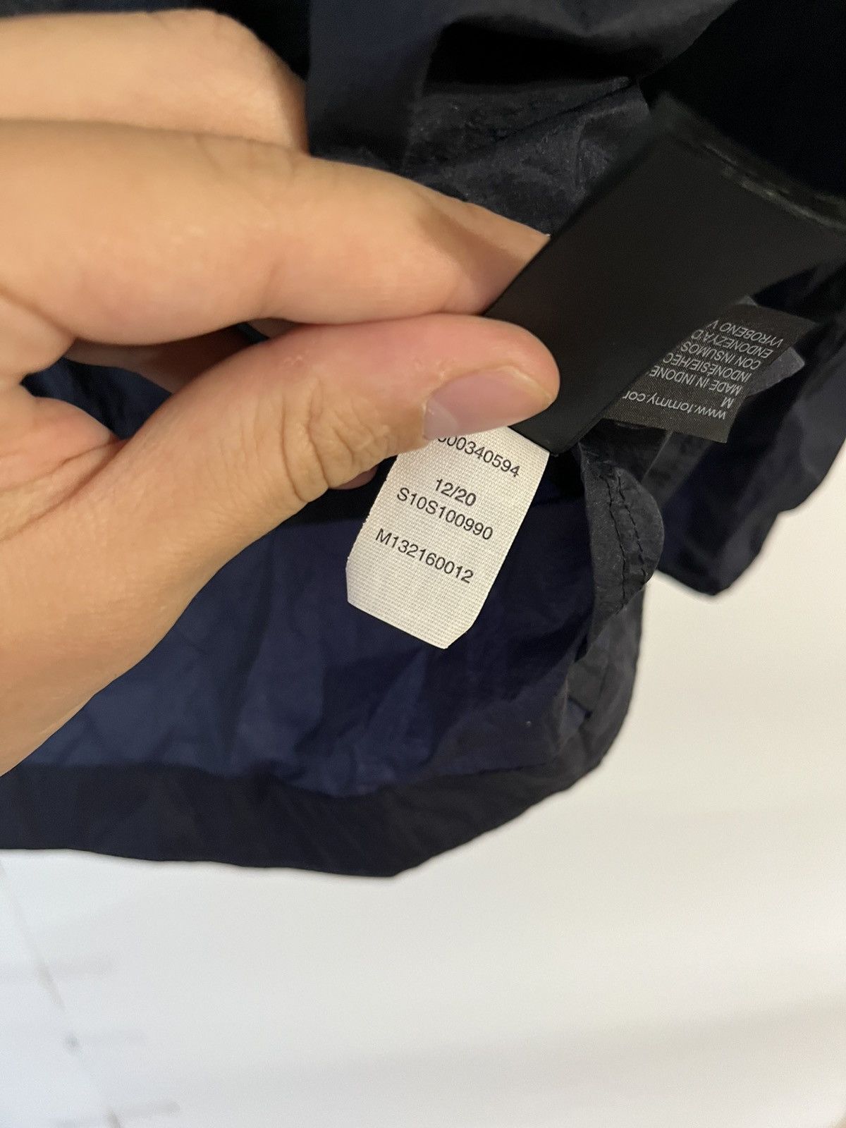 Tommy Hilfiger Tommy Hilfiger Nylon Full Zip Hooded Jacket Size M / US 6-8 / IT 42-44 - 11 Thumbnail