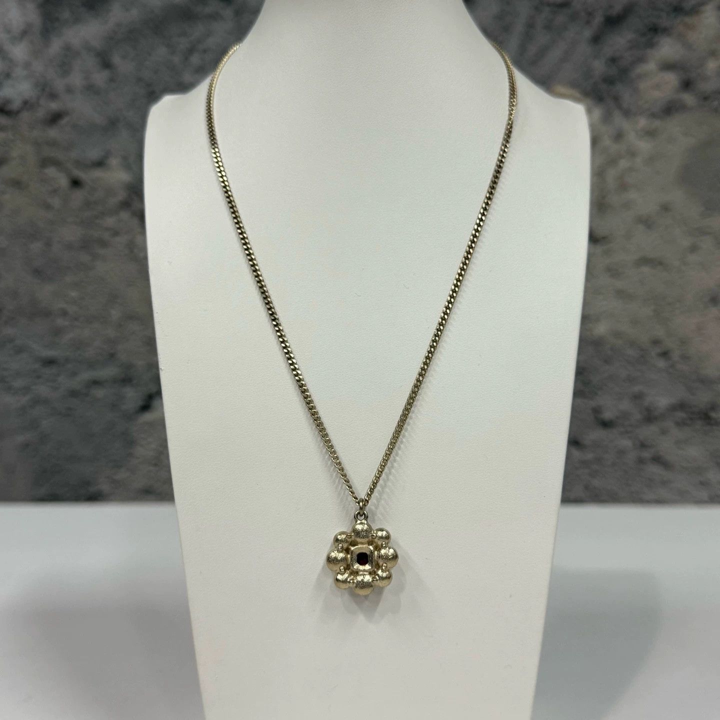 Chanel Chanel Pearl Necklace Size ONE SIZE - 2 Thumbnail