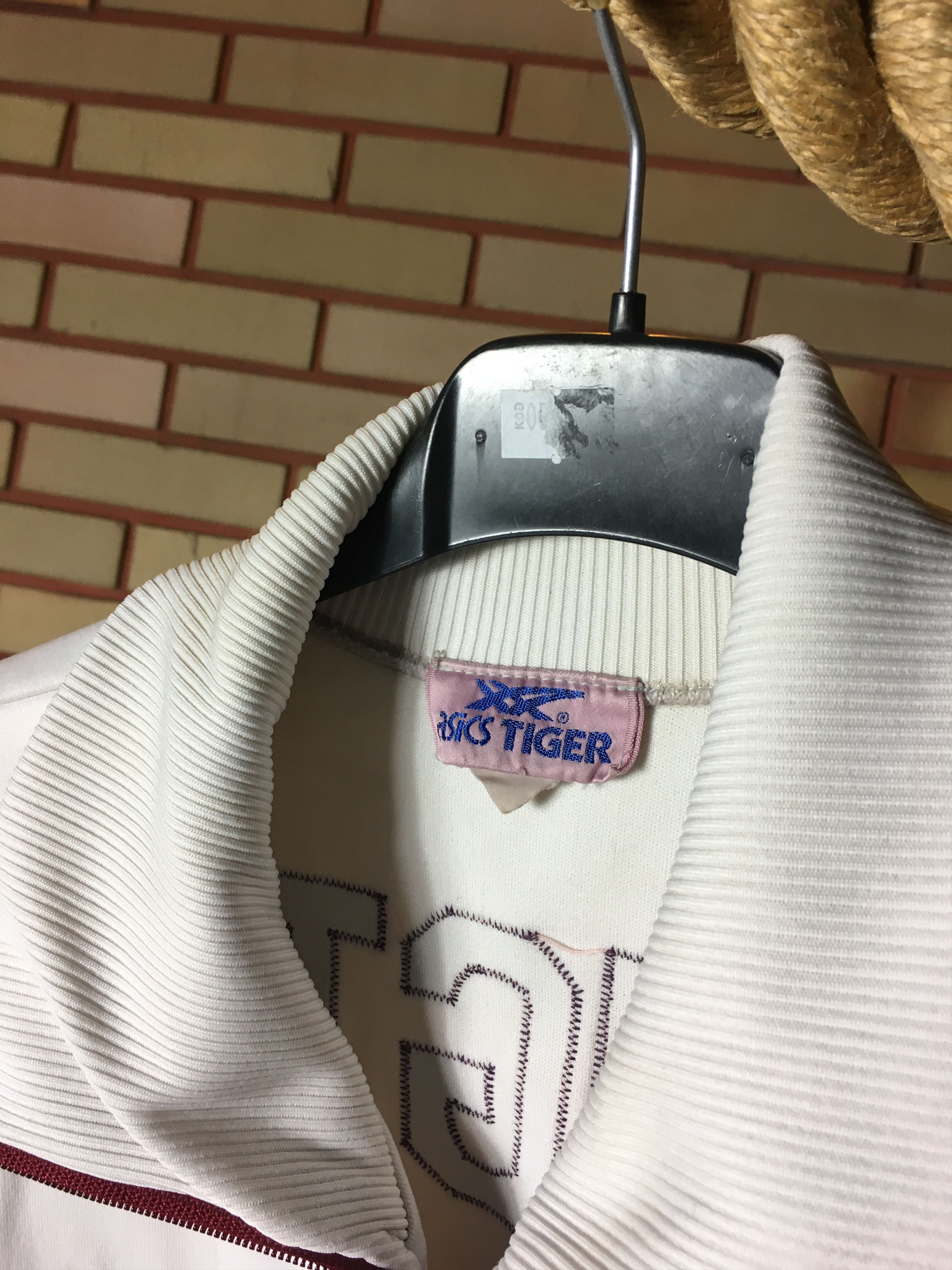 Asics × Onitsuka Tiger Vintage Asics Tiger 70s wrestling team sweatshirt Size US M / EU 48-50 / 2 - 4 Thumbnail