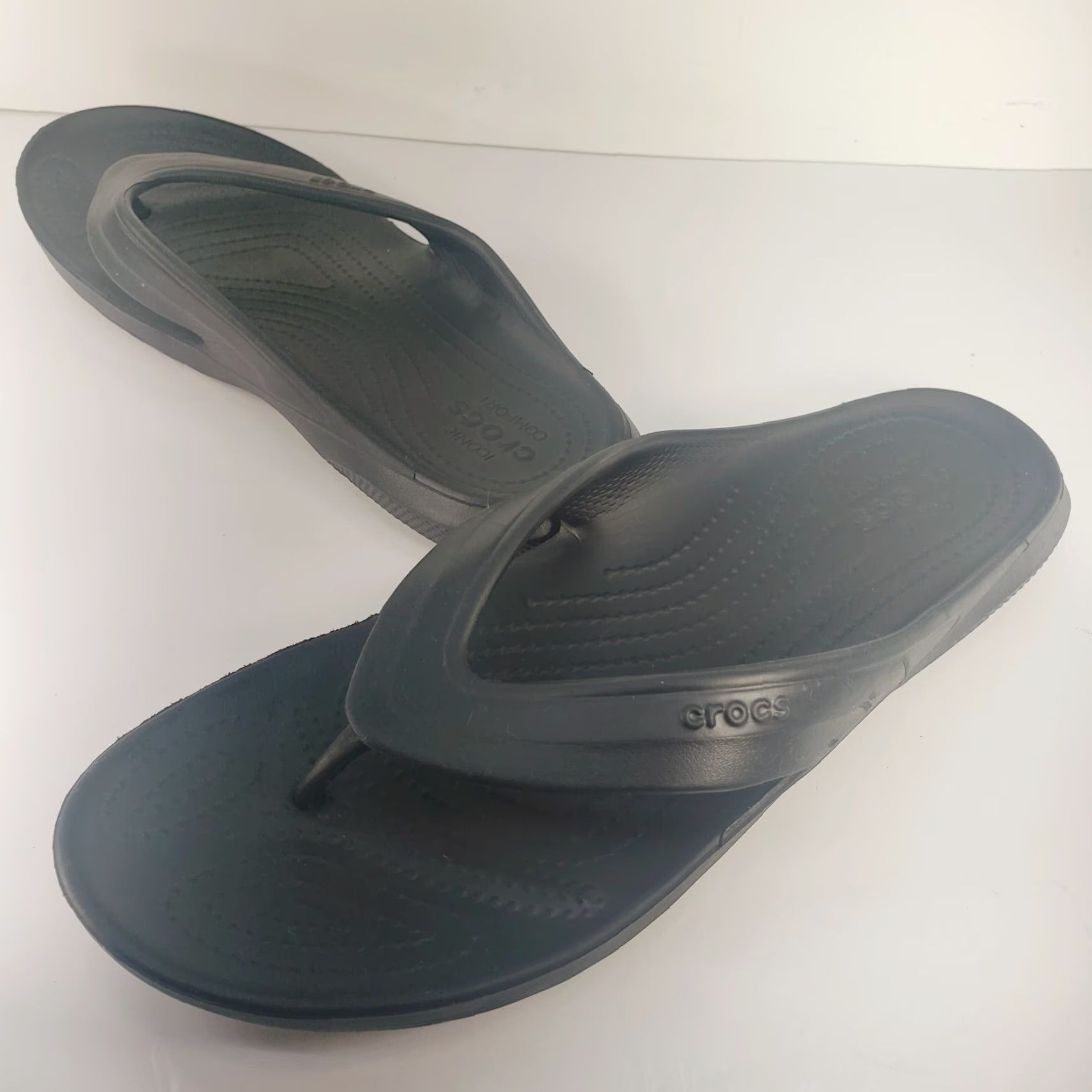 Crocs Crocs Flip Flops Thong Sandals Men's Women's 9 11 Black Comfort Slip On Logo Breathable Lightweight Casual Shoes Size US 9 / IT 39 - 2 Thumbnail