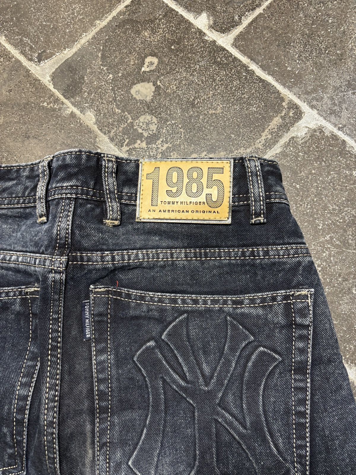 Vintage New York Yankees Jeans Vintage NY Denim 3D Pocket Puff Y2K Size US 28 / EU 44 - 12 Thumbnail