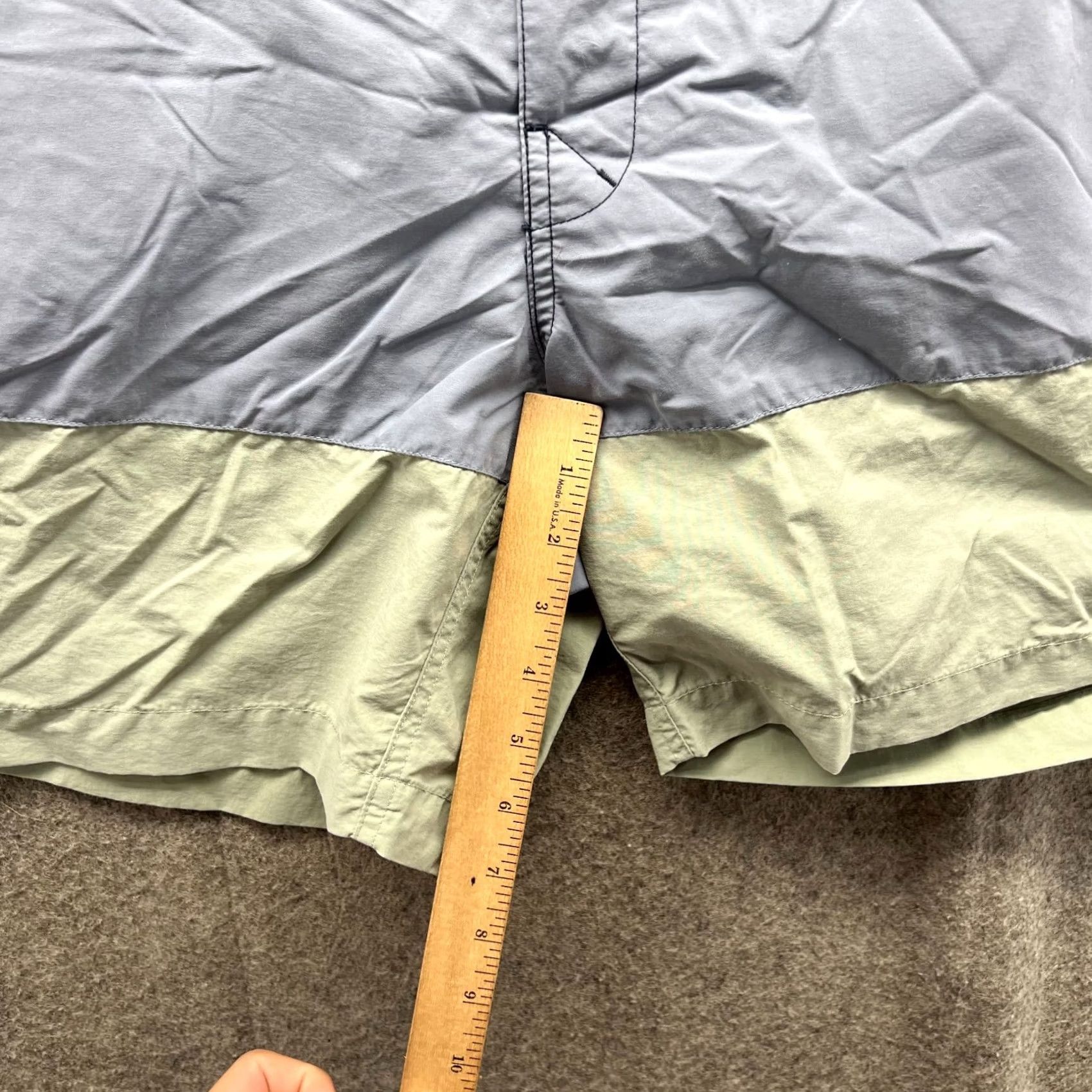 J.Crew VINTAGE J.CREW Shorts Men 32 Adult Blue Green Nylon Lined Swim Trunk Summer Bottom Mens 90s Size US 32 / EU 48 - 7 Thumbnail