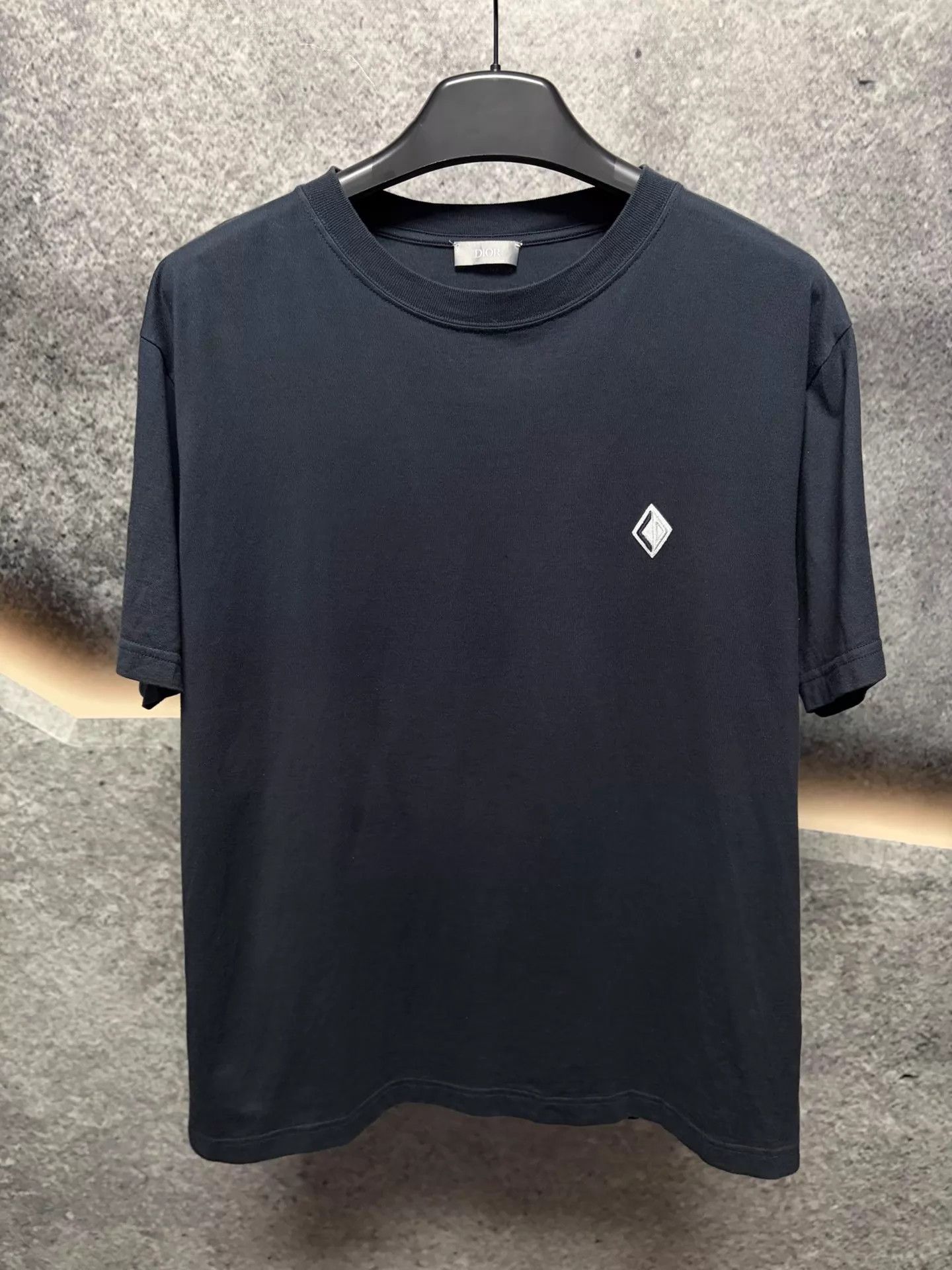 Dior Dior T-shirt navy blue M geometric embroidery logo Size US M / EU 48-50 / 2 - 1 Thumbnail