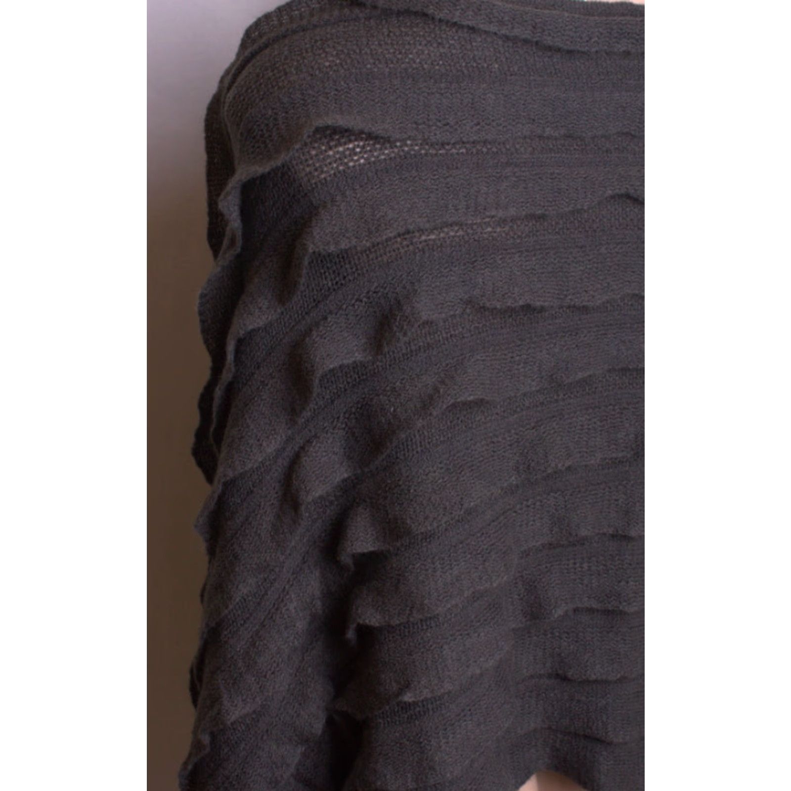 Vintage VINTAGE Max Edition Asymmetrical Poncho Charcoal Grey Tiered One Size Poncho Size ONE SIZE - 6 Thumbnail