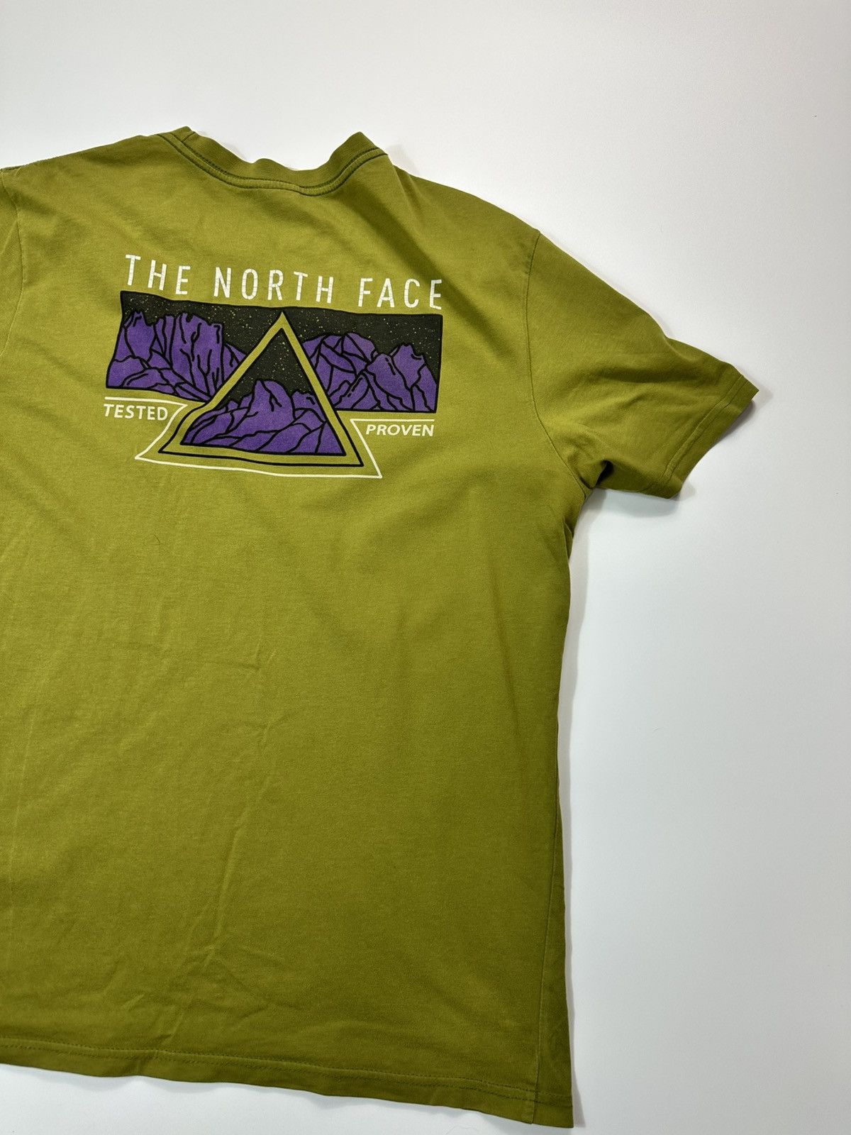 The North Face The North Face Graphic Print T-shirt Men's Back Size US L / EU 52-54 / 3 - 8 Thumbnail